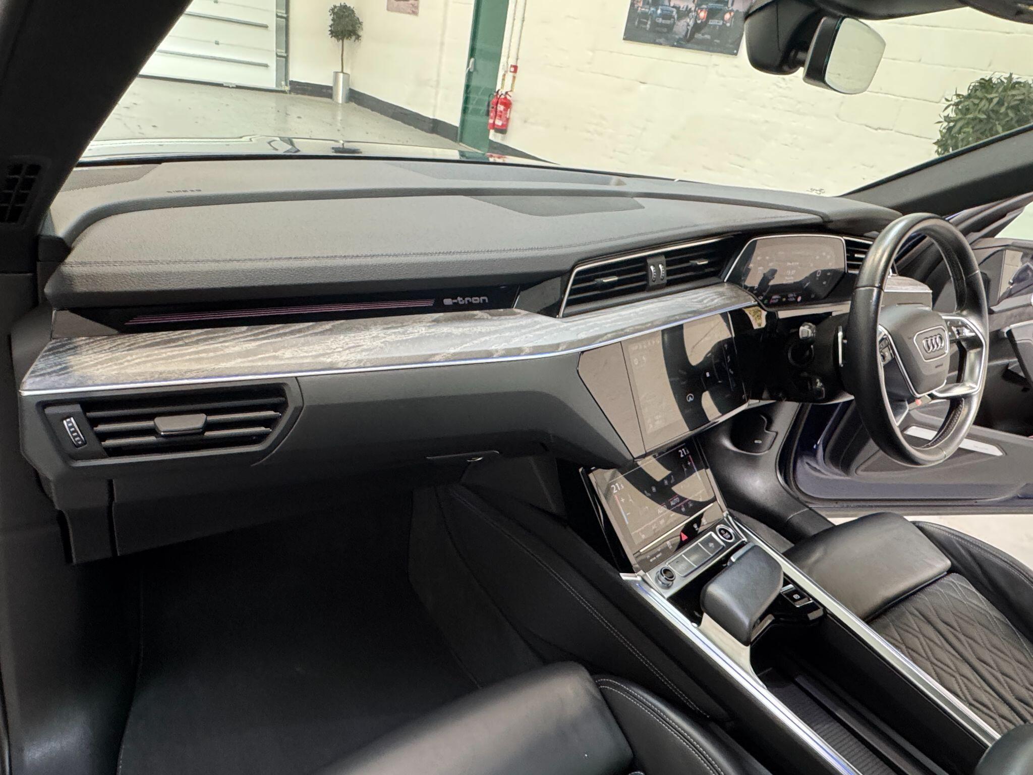 Audi E-Tron - Image 72