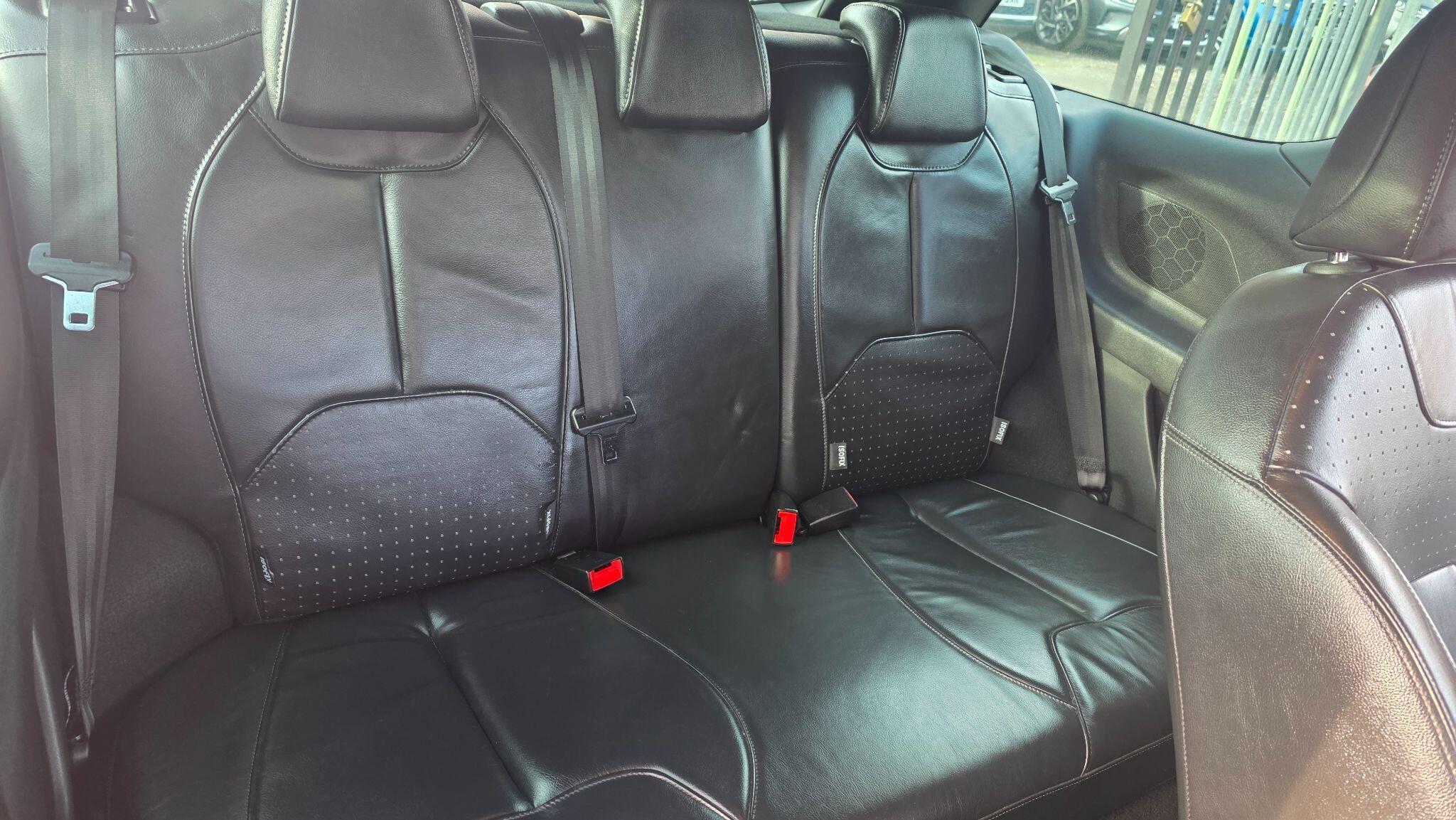 DS AUTOMOBILES DS 3 - Image 23