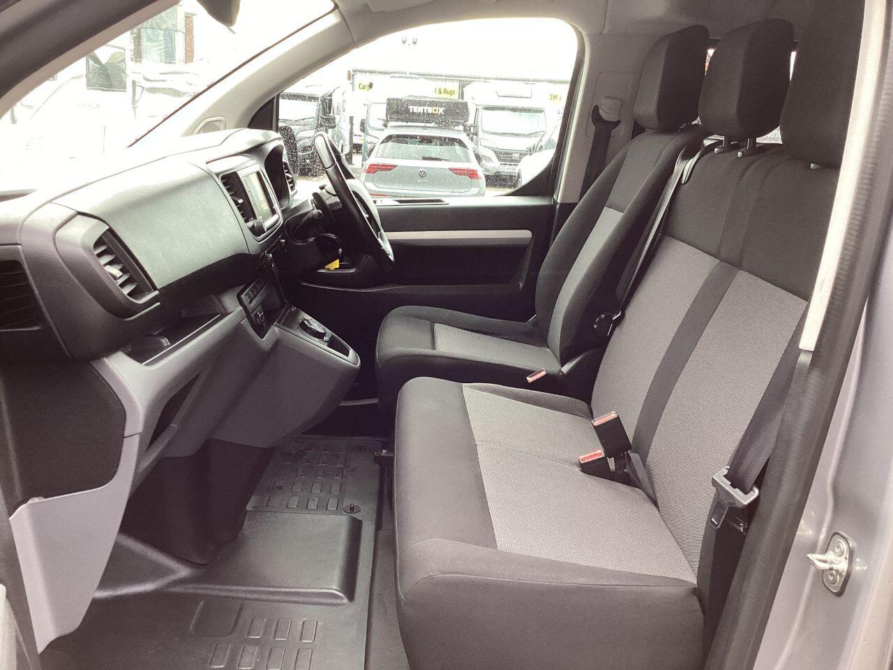 Citroen Dispatch - Image 19