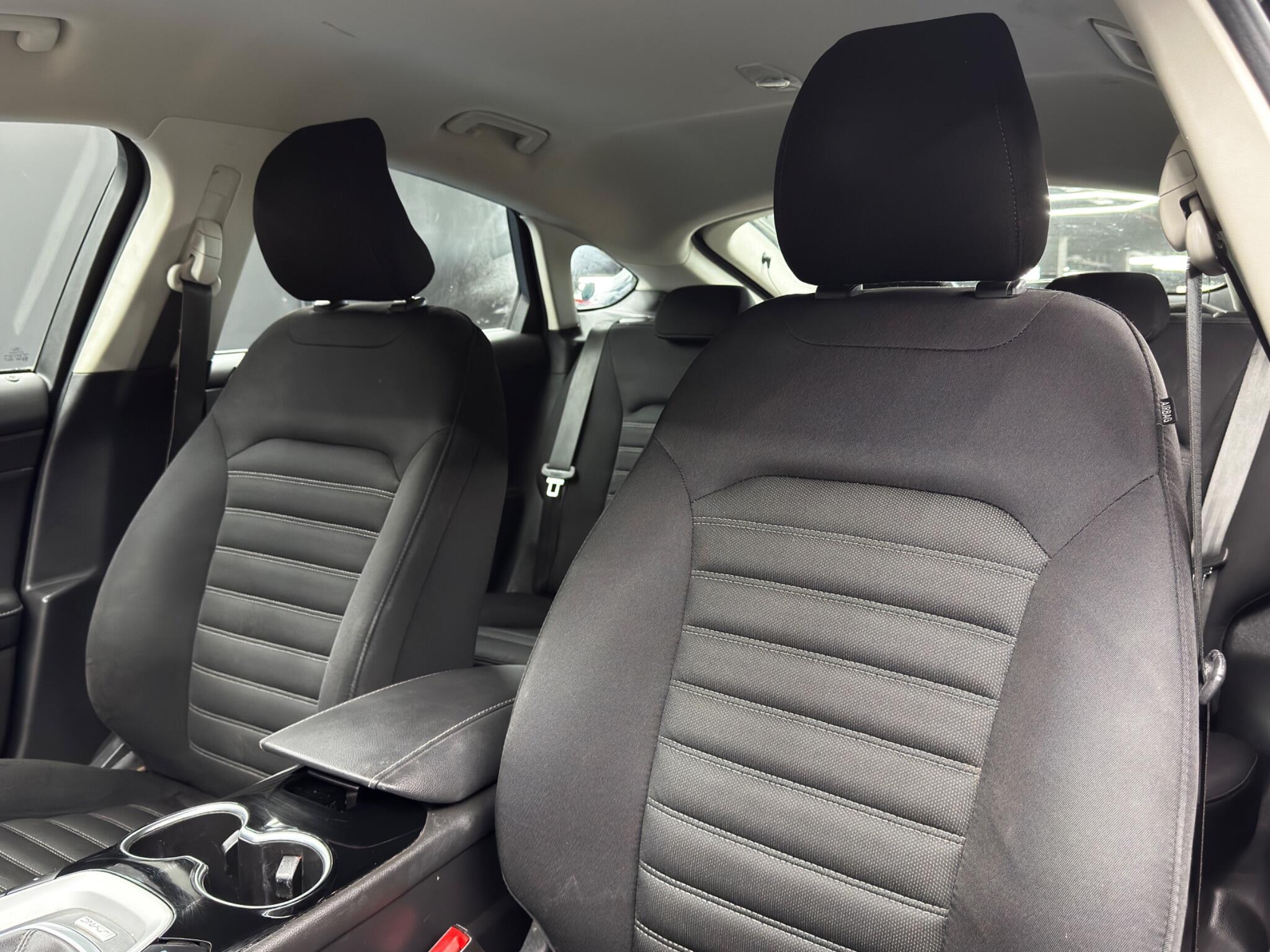 Ford Mondeo - Image 14