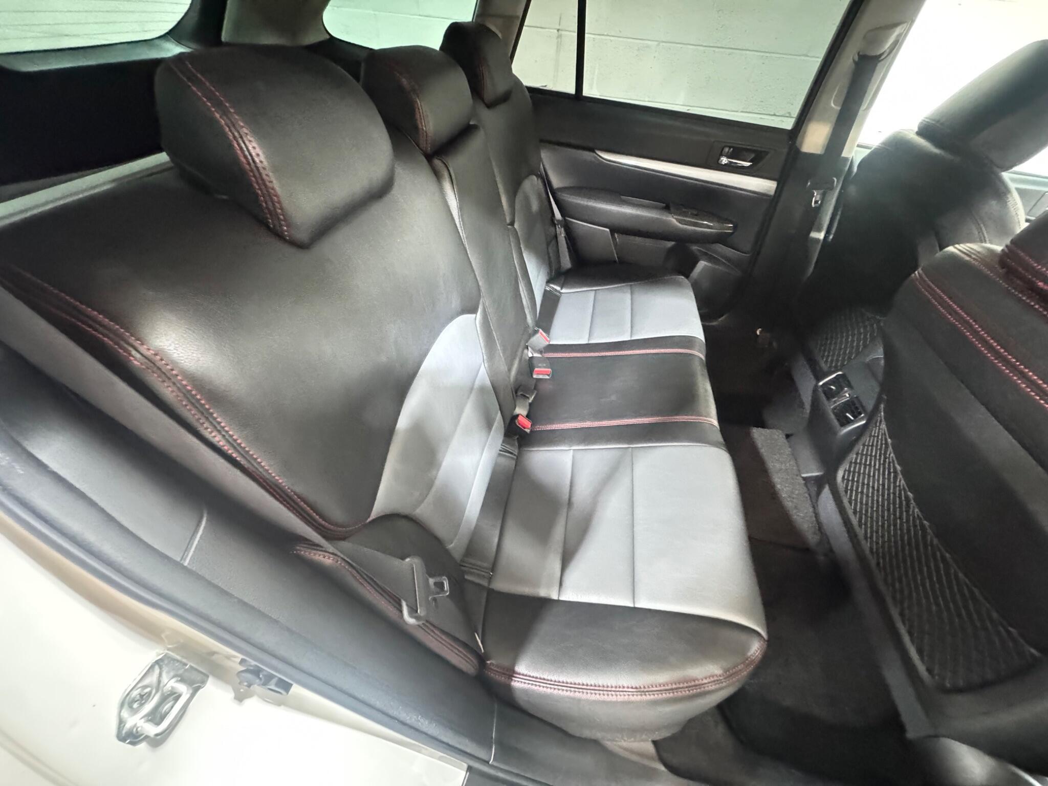 Subaru Legacy - Image 11