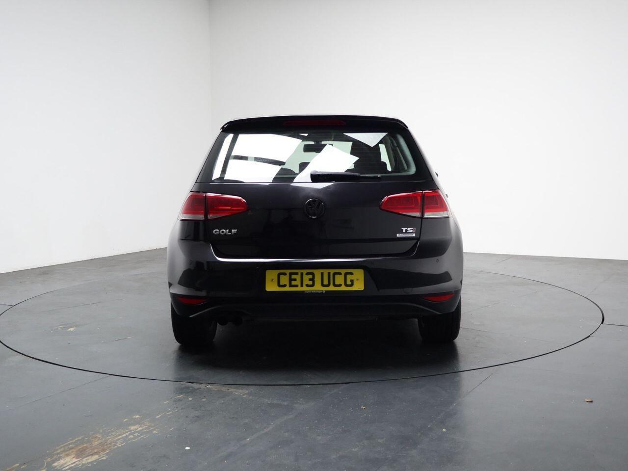 Volkswagen Golf - Image 11