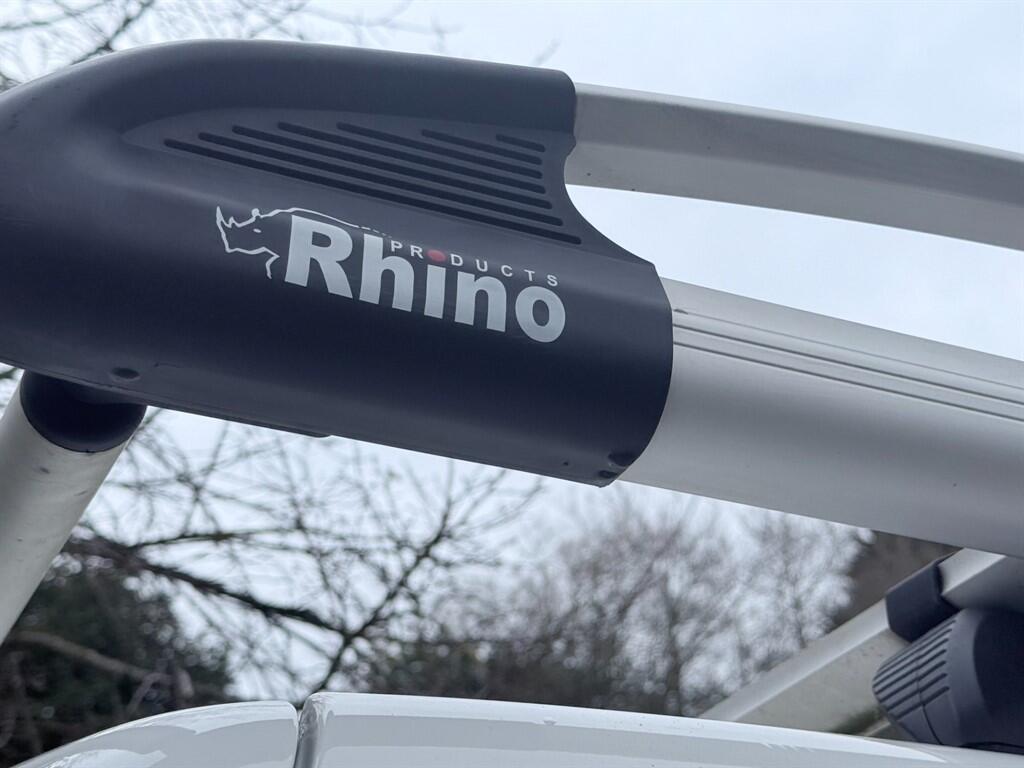 Volkswagen Transporter - Image 5