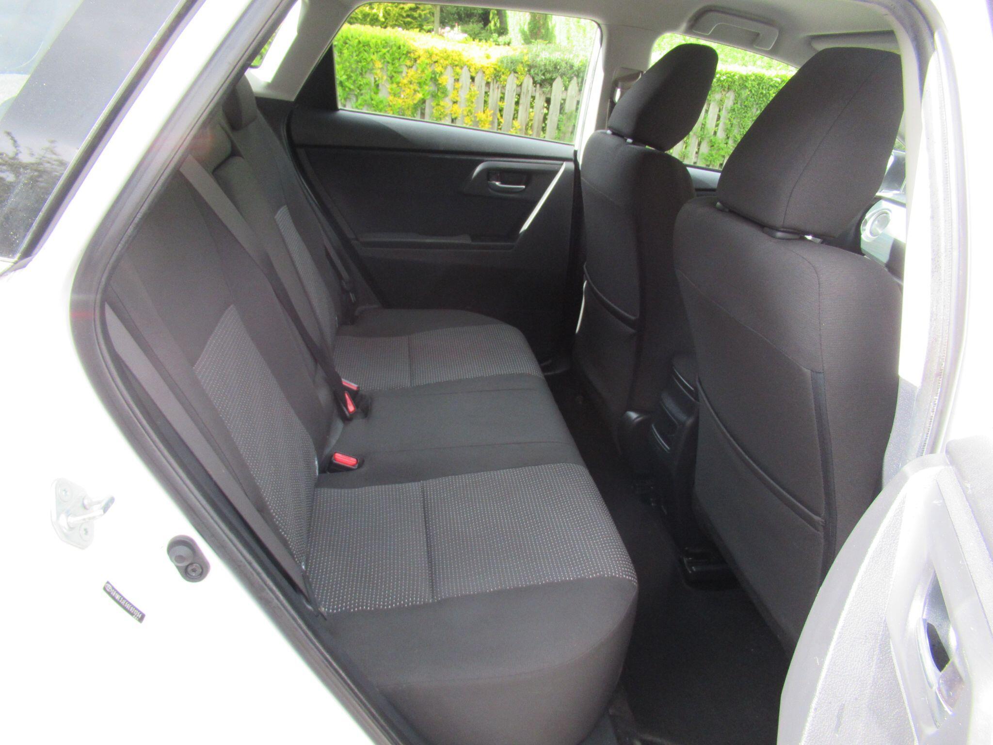 Toyota Auris - Image 16