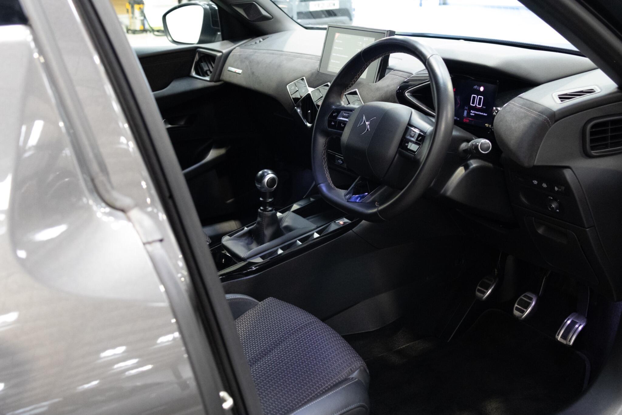 DS AUTOMOBILES DS 3 CROSSBACK - Image 11