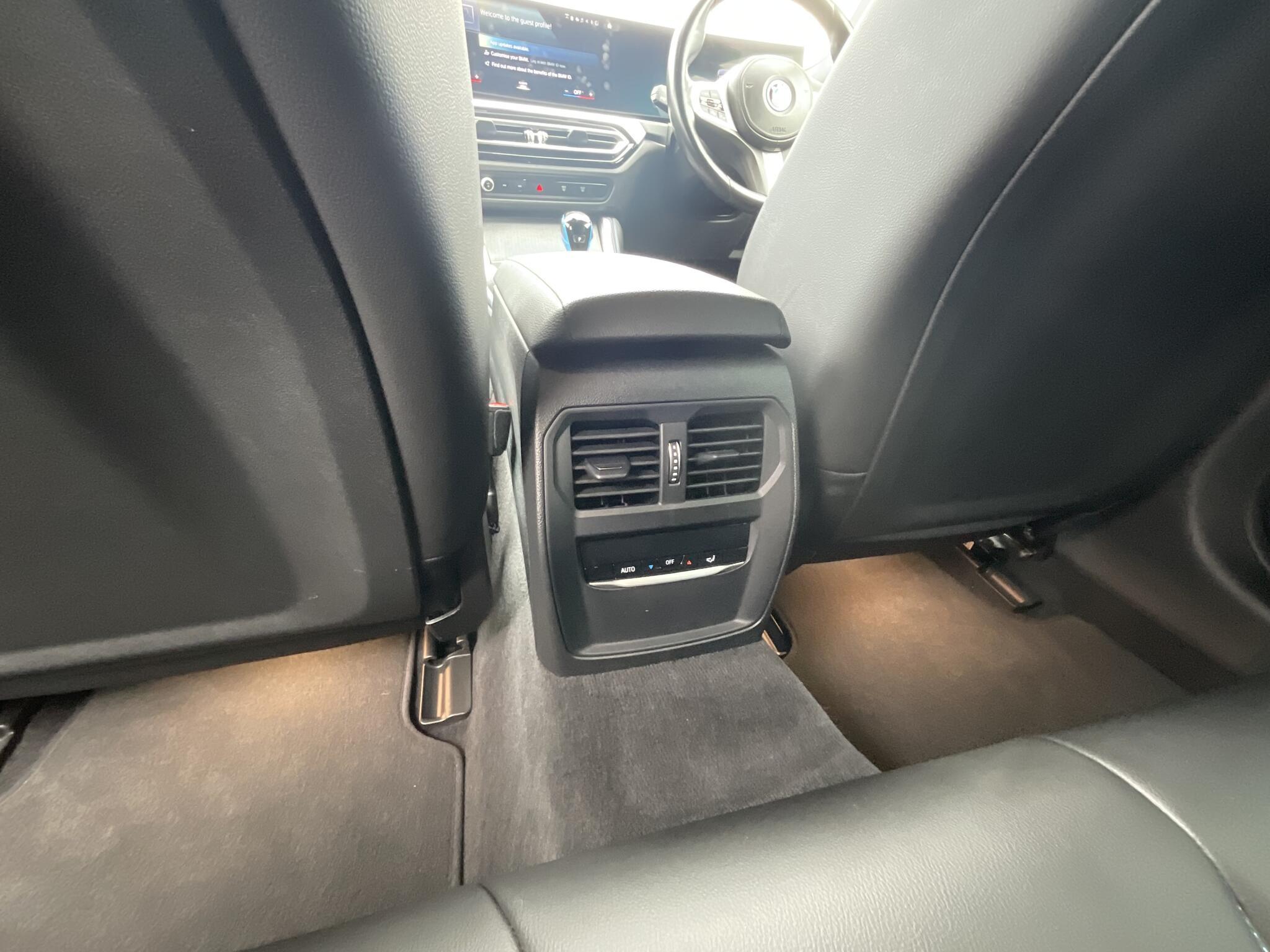 BMW I4 - Image 17