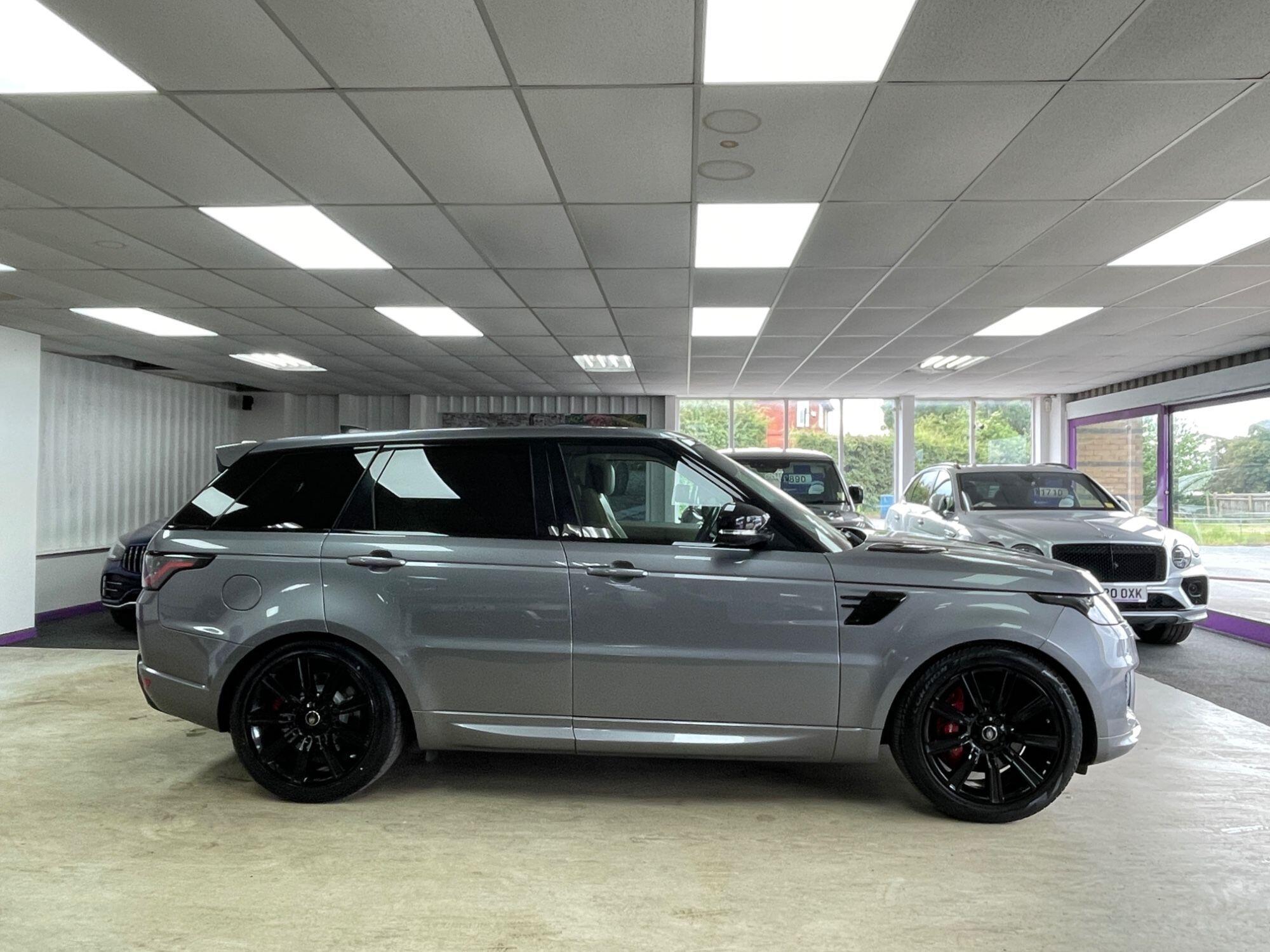 Land Rover RANGE ROVER P400 HSE - Image 12