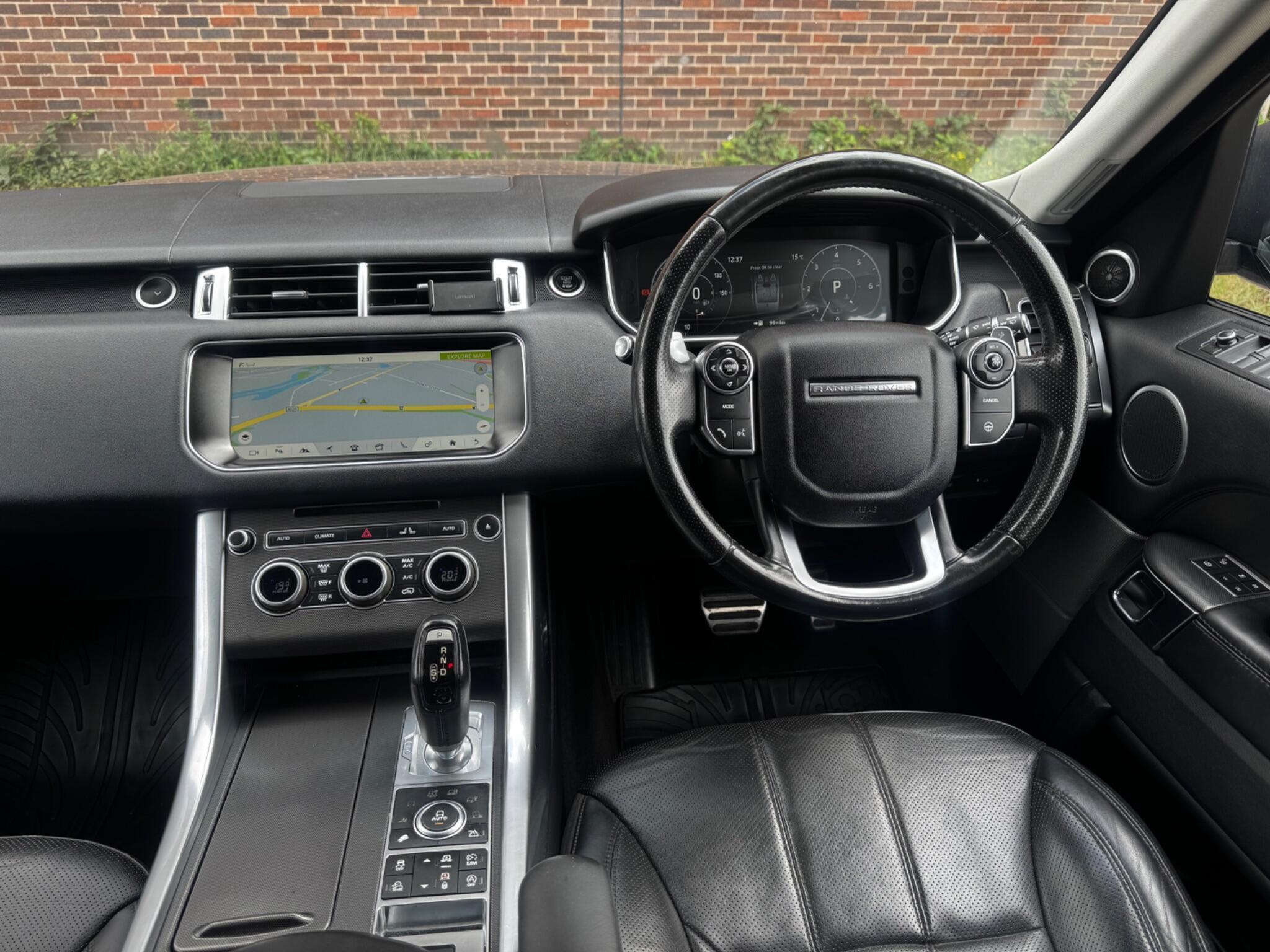 Land Rover RANGE ROVER SPORT - Image 18