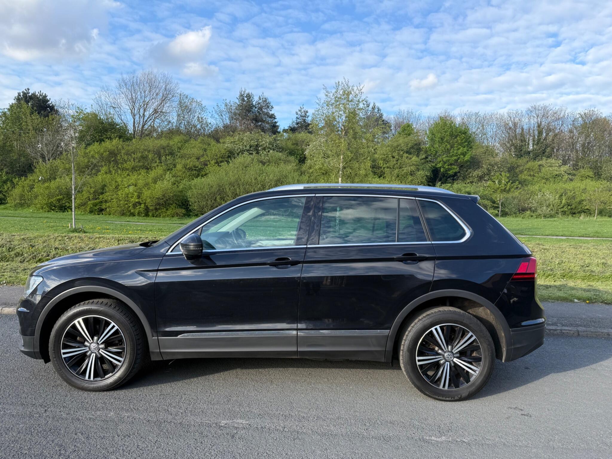 Volkswagen Tiguan - Image 5