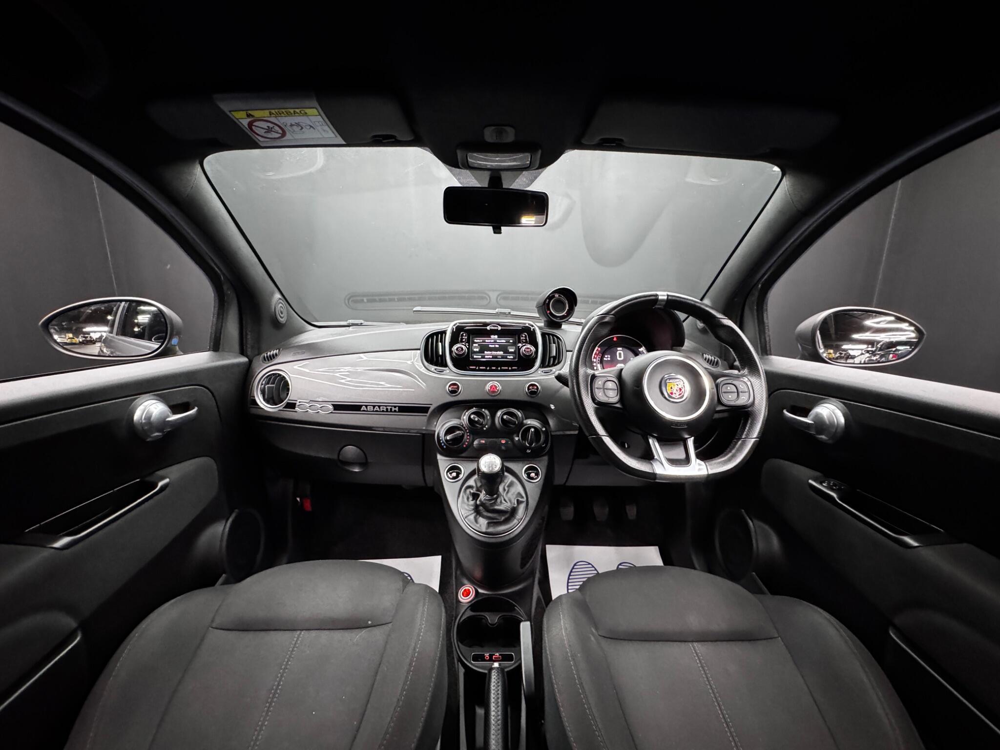 Abarth 595 - Image 16