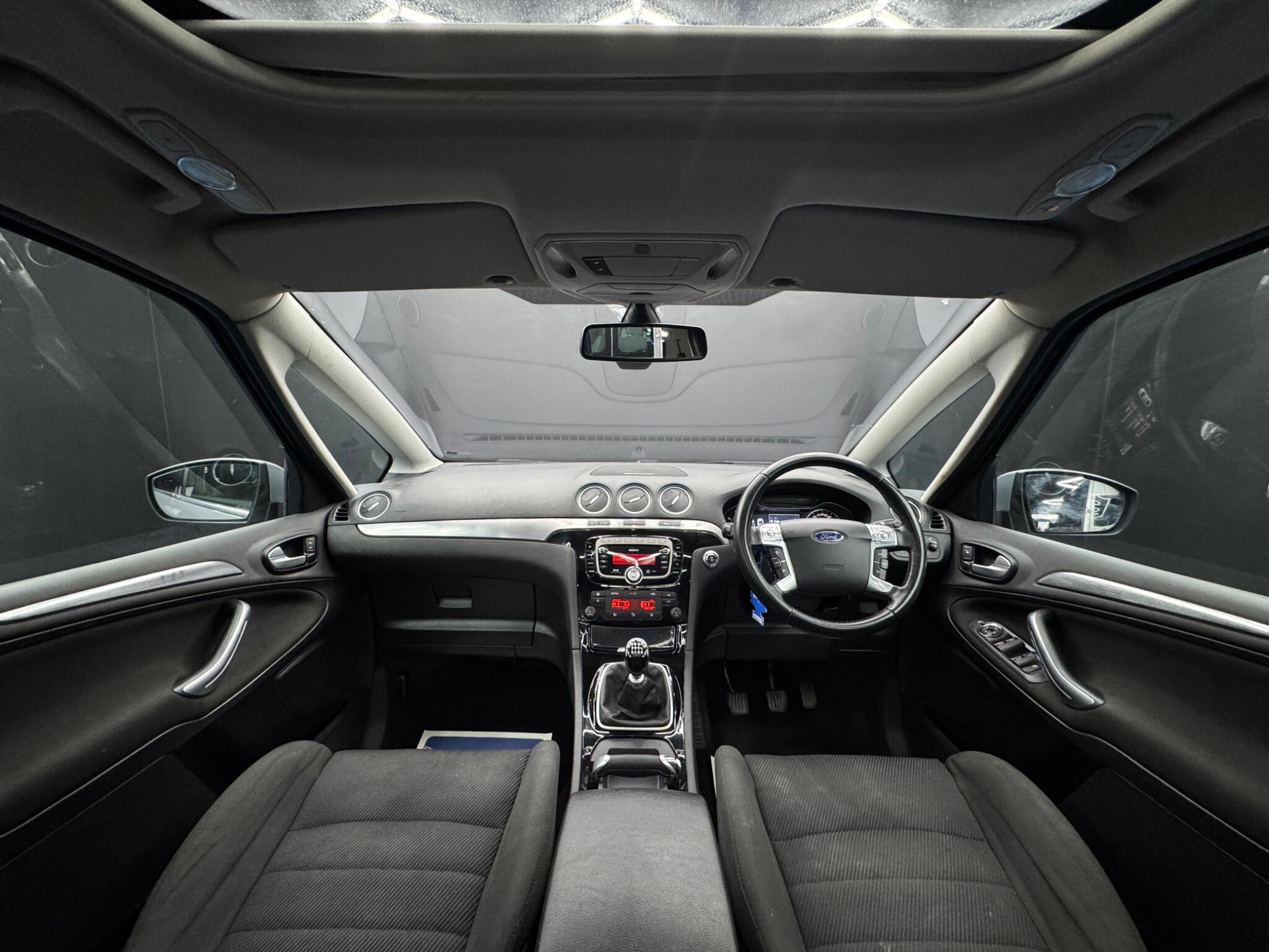 Ford S-MAX - Image 18