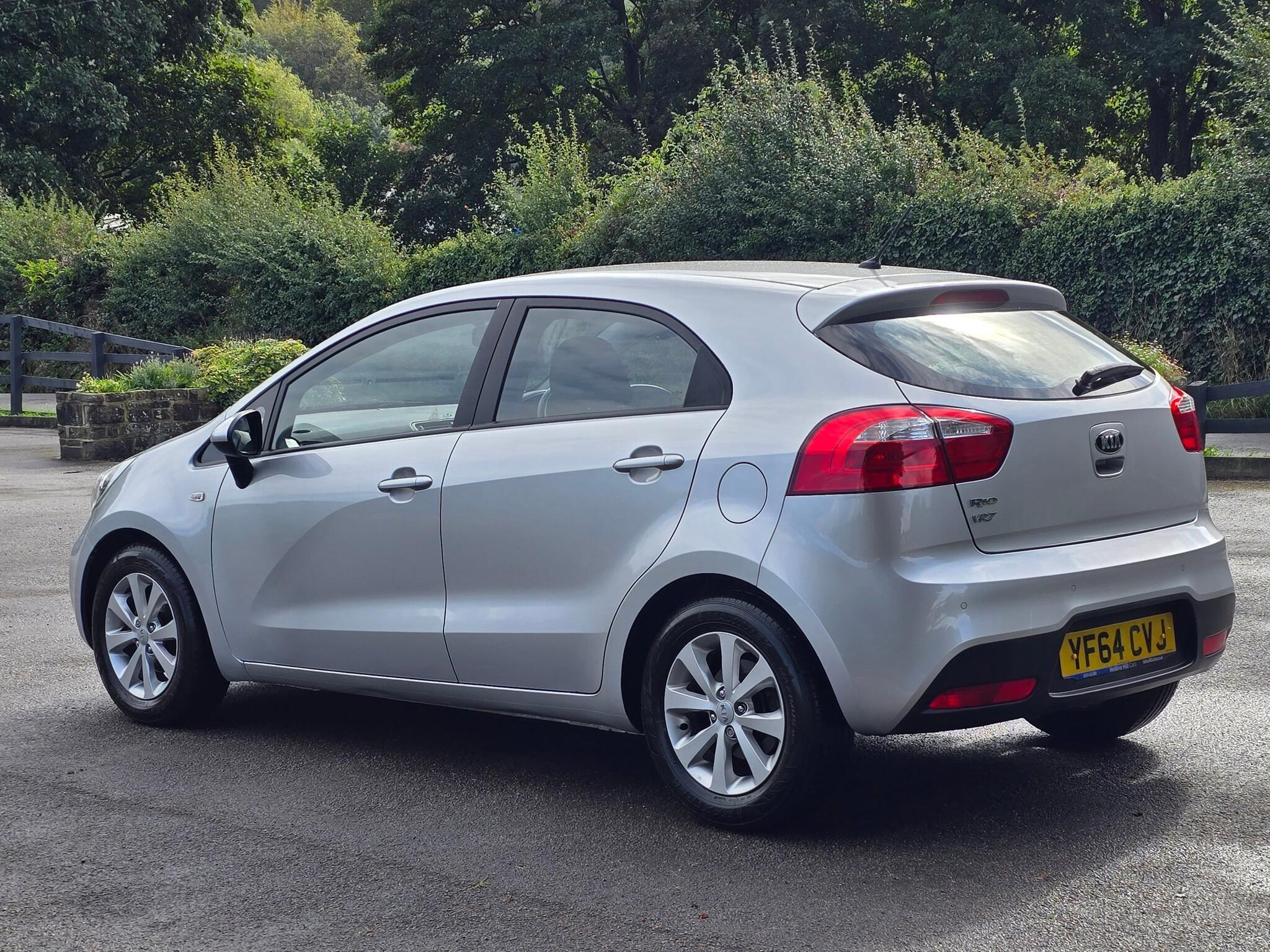 Kia Rio - Image 18