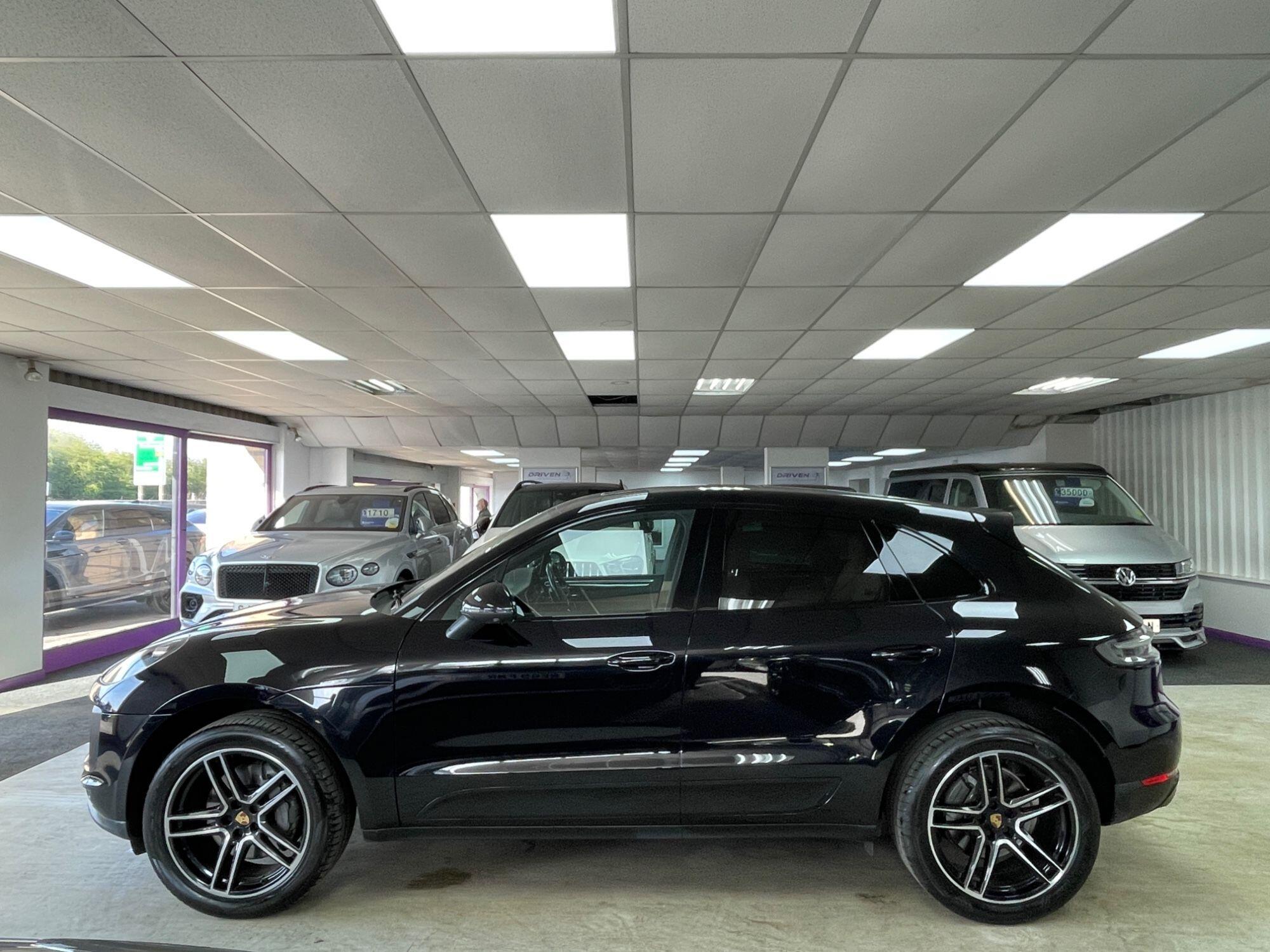 Porsche Macan - Image 15
