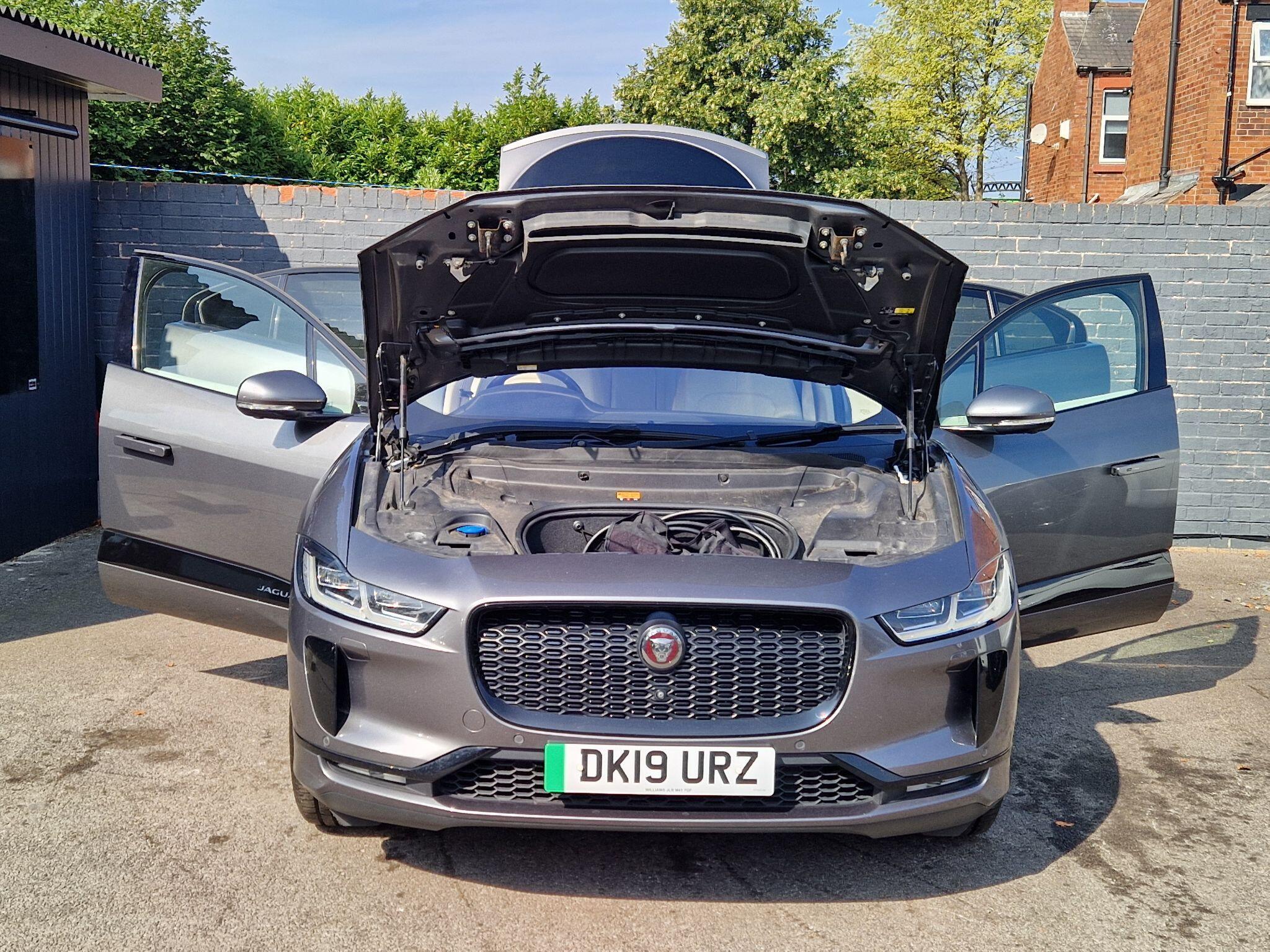 Jaguar I-Pace - Image 13