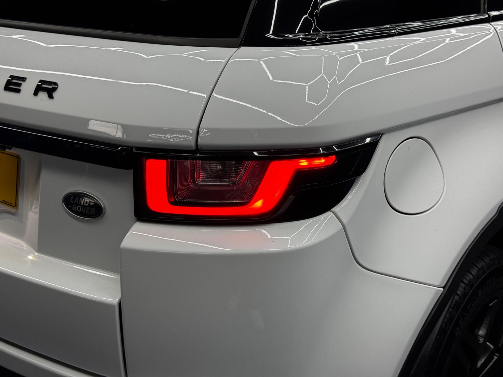 Land Rover Range Rover Evoque - Image 45