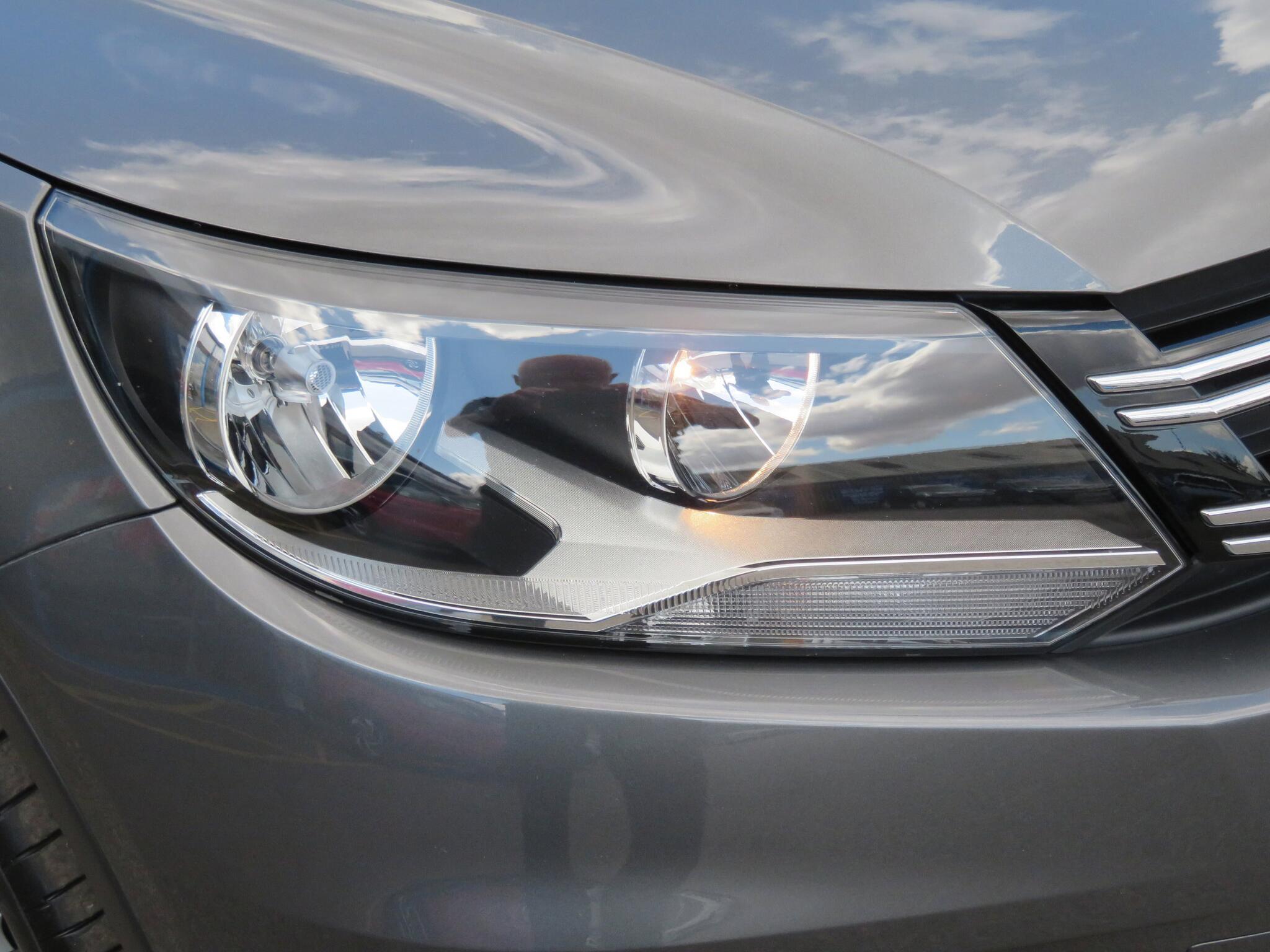 Volkswagen Tiguan - Image 13