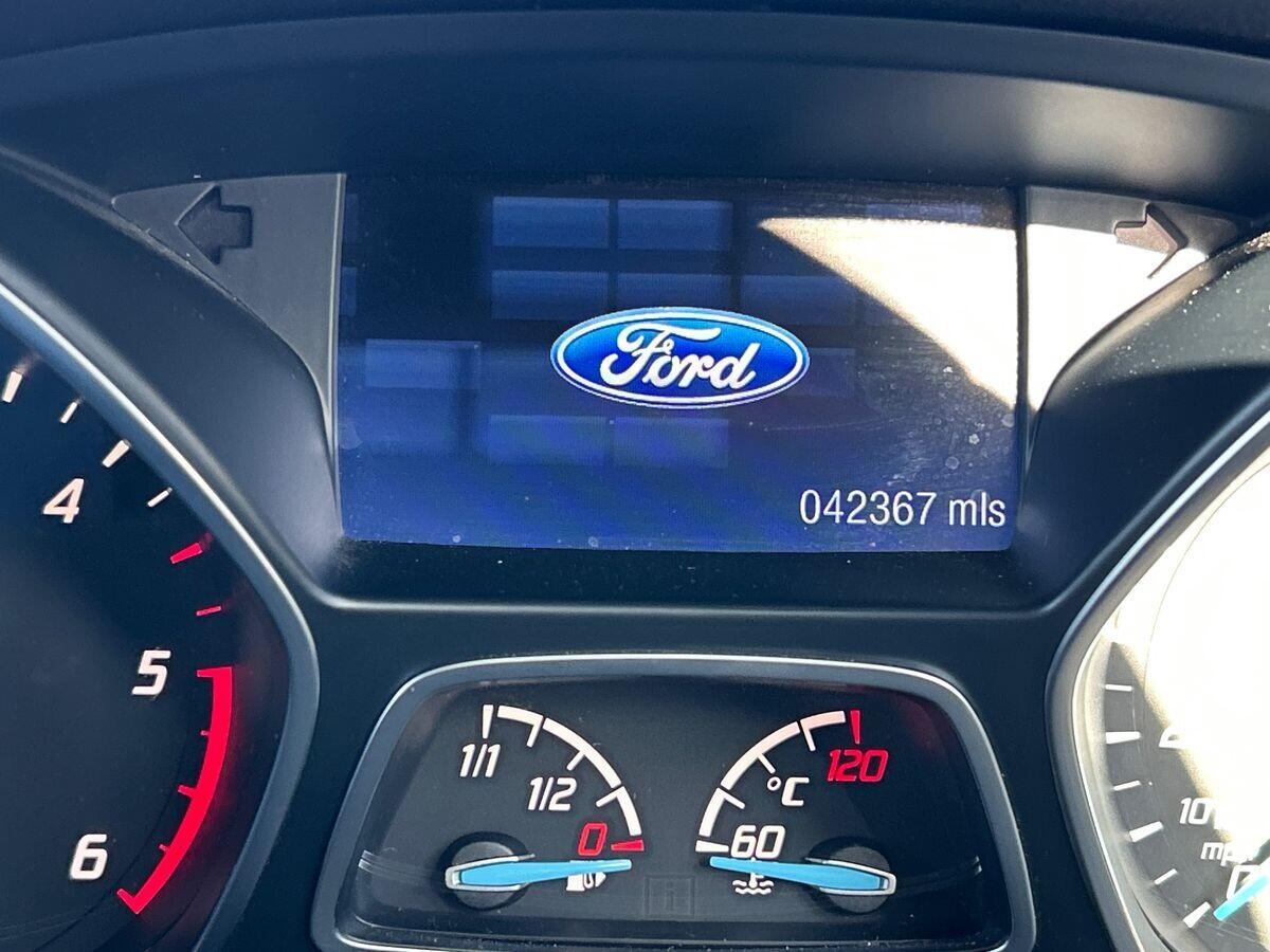 Ford Kuga - Image 23