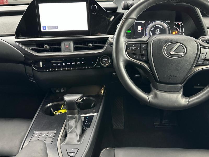 Lexus UX - Image 7