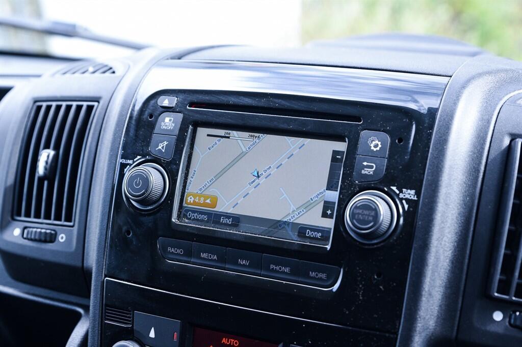 Peugeot Boxer - Image 17