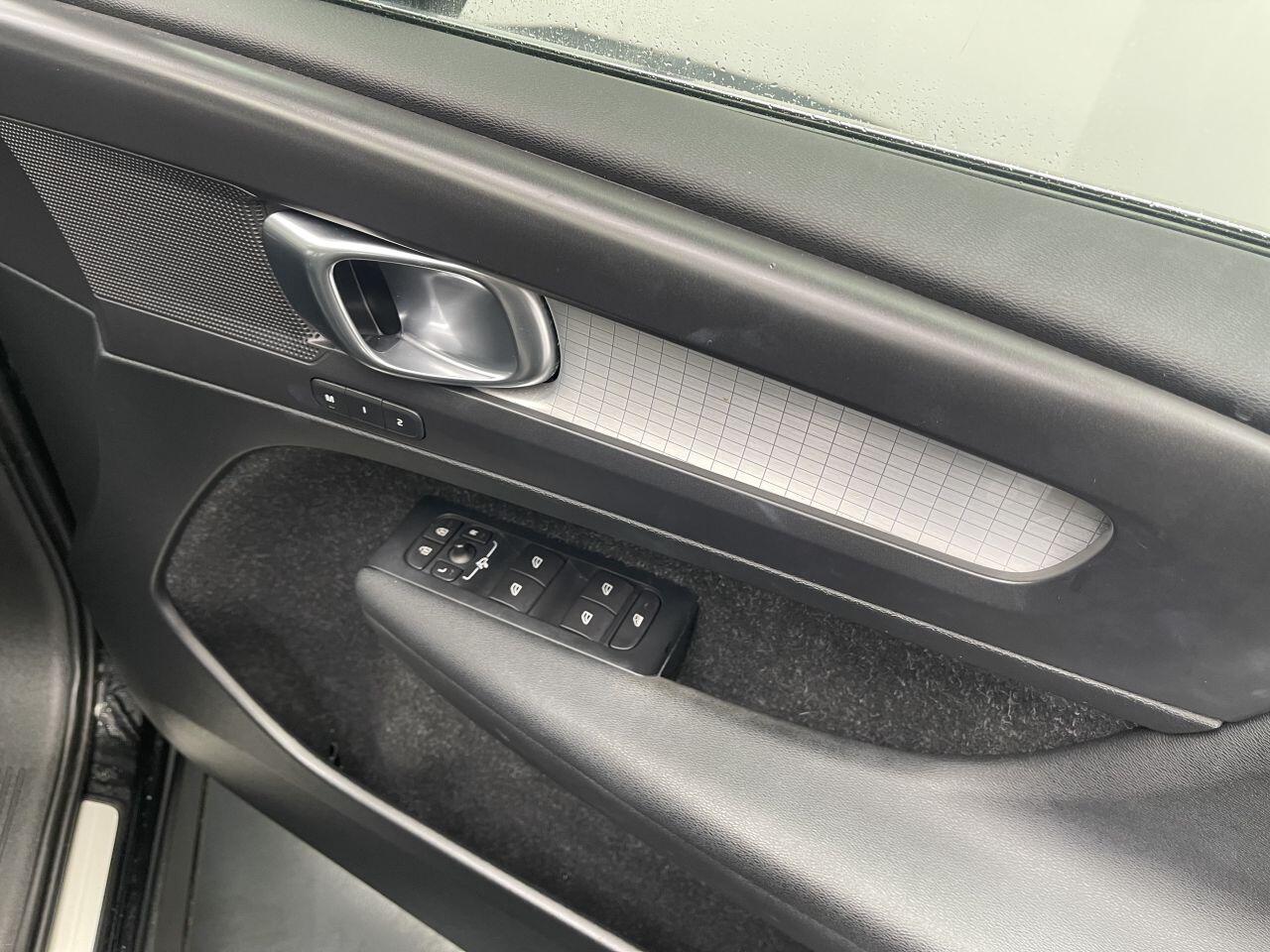 Volvo XC40 - Image 26