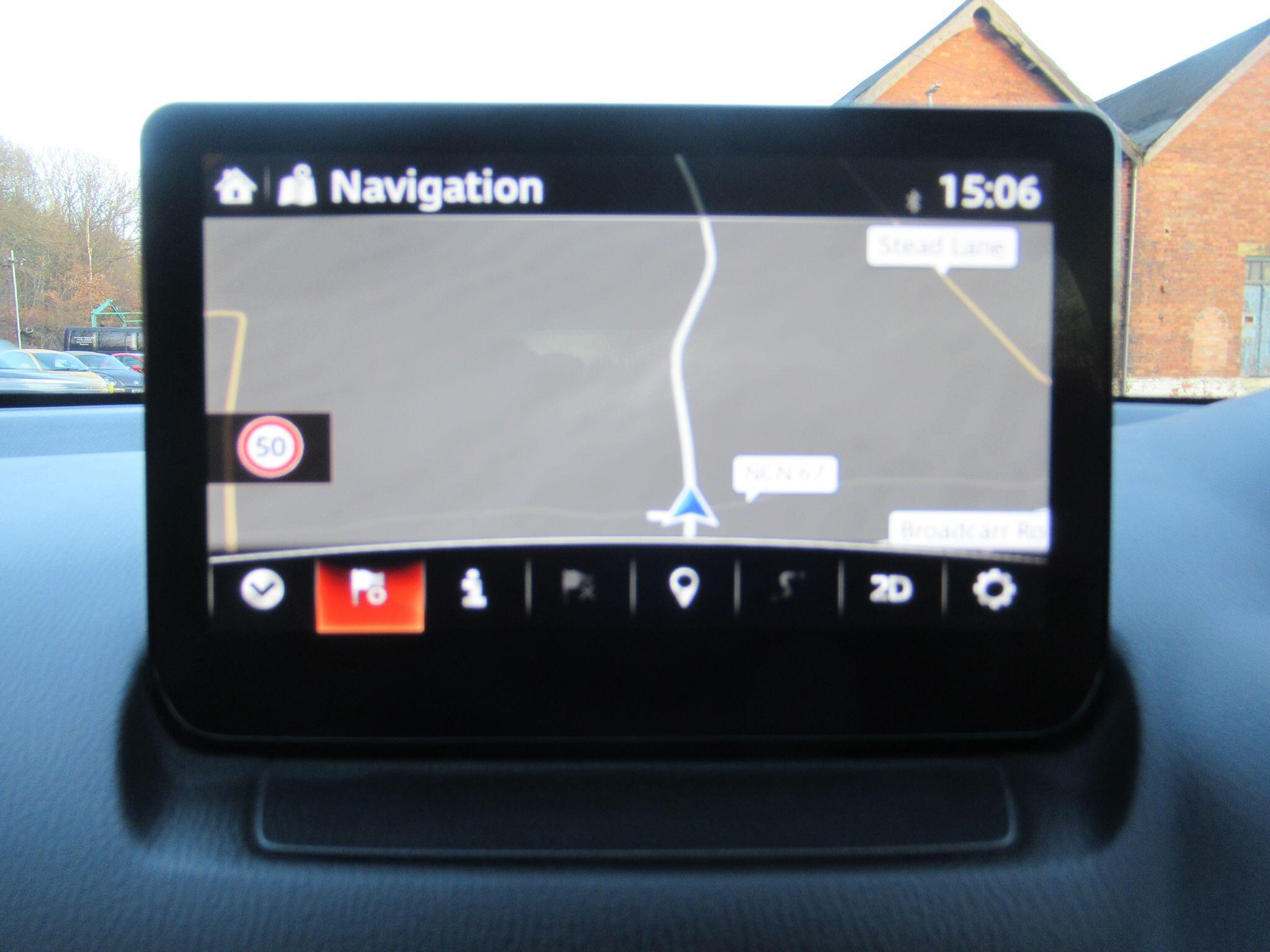 Mazda MAZDA2 - Image 32