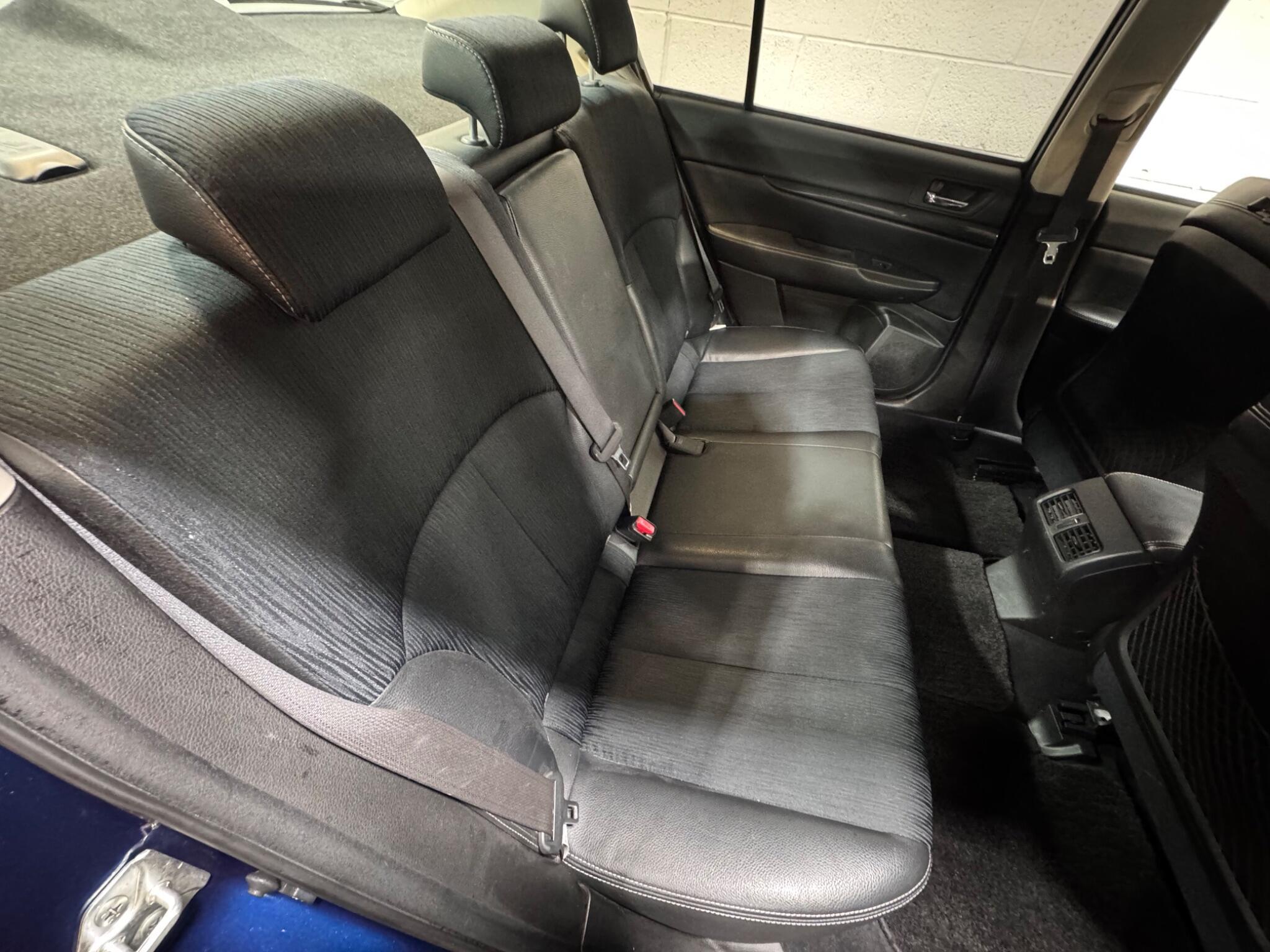 Subaru Legacy - Image 11