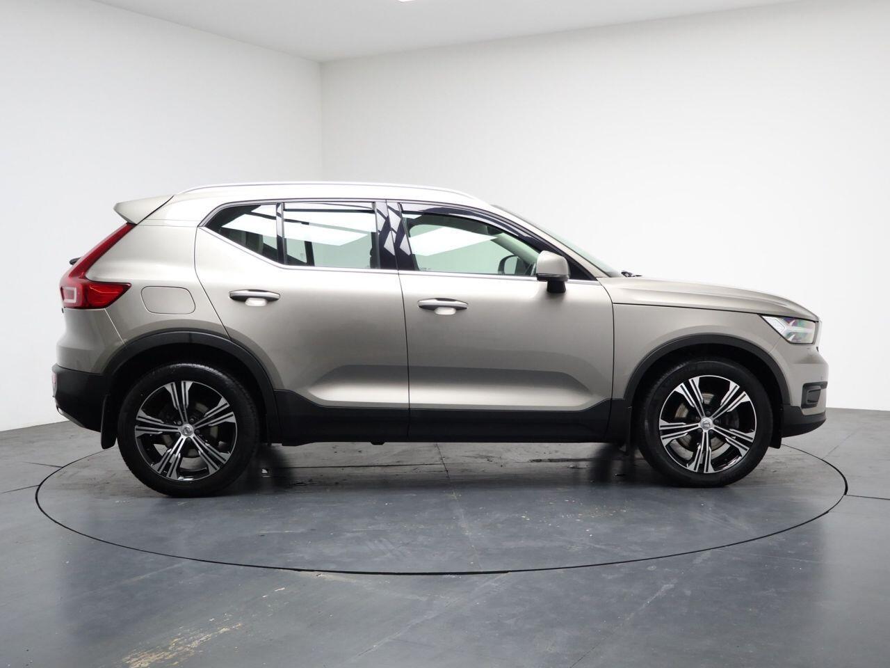 Volvo XC40 - Image 14