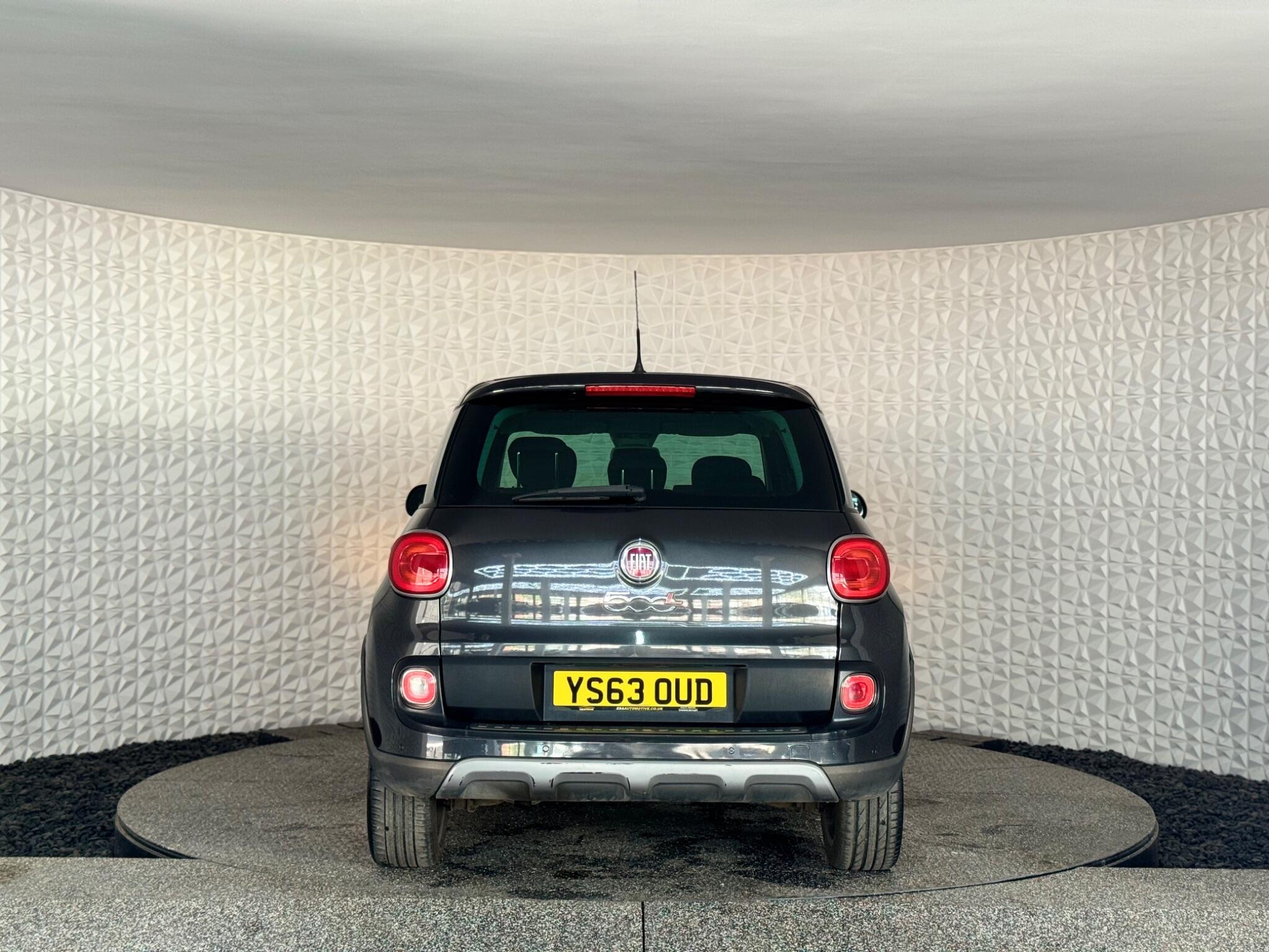 Fiat 500L - Image 13