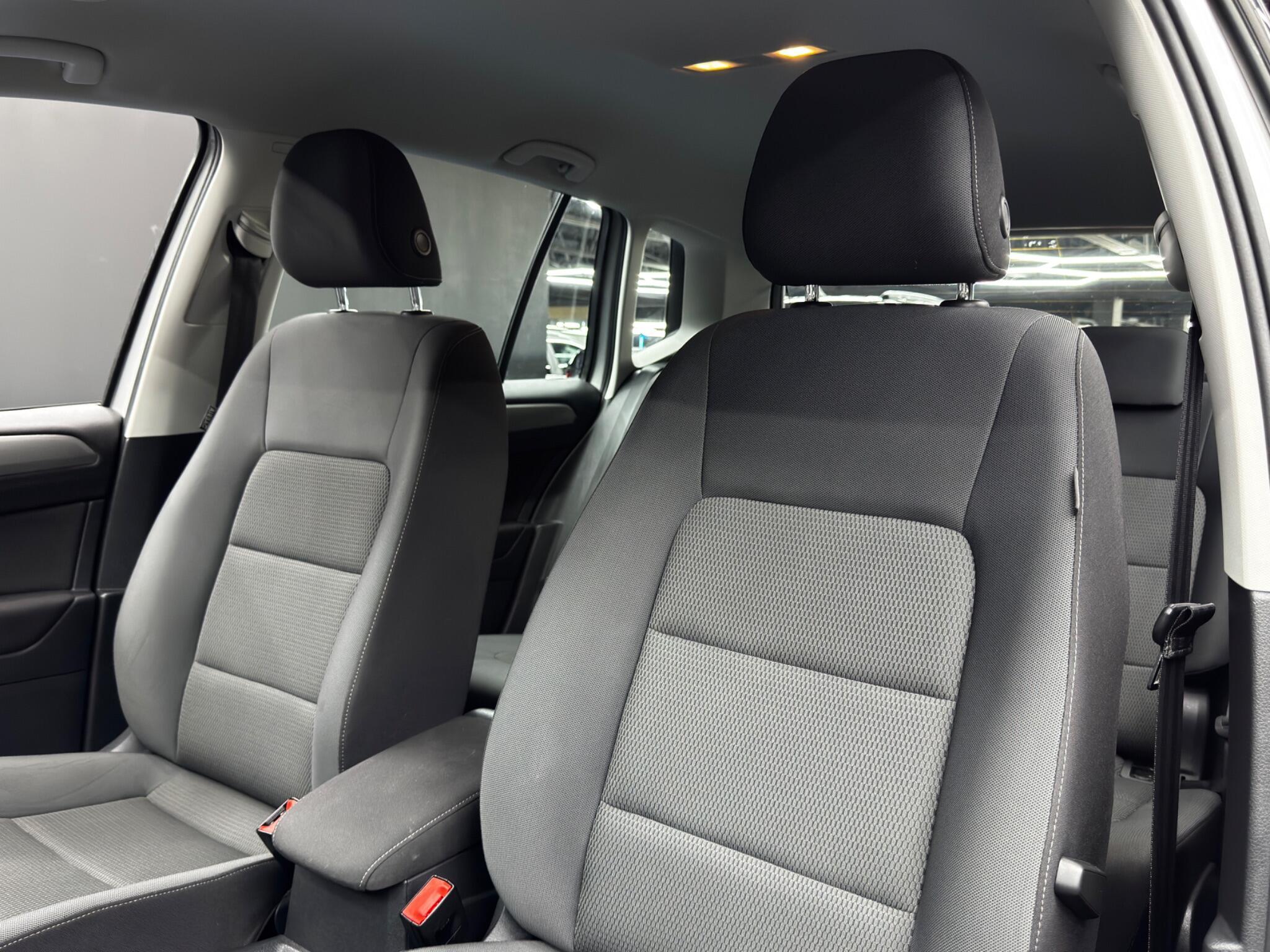 Volkswagen GOLF SV - Image 14