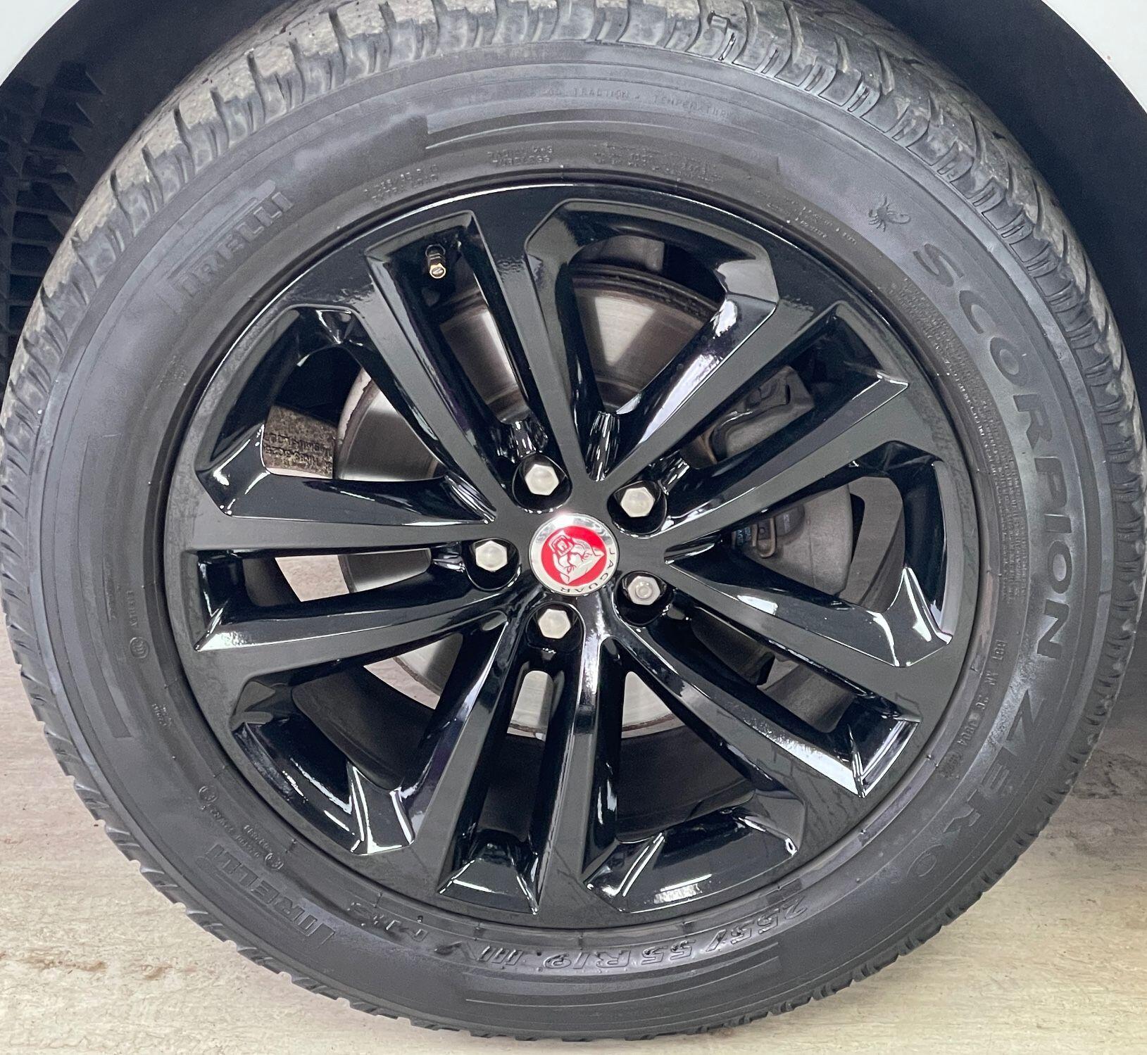 Jaguar F-Pace - Image 14