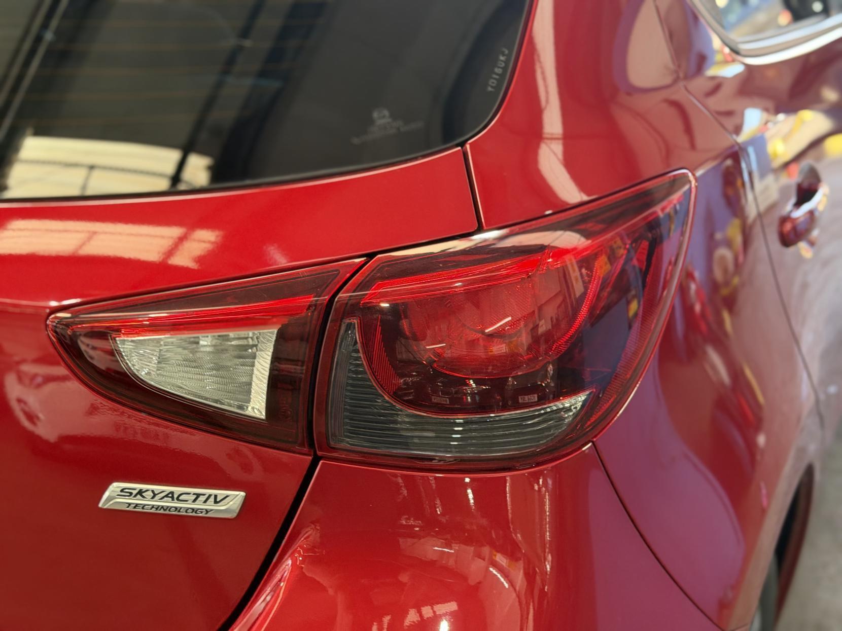 Mazda MAZDA2 - Image 11
