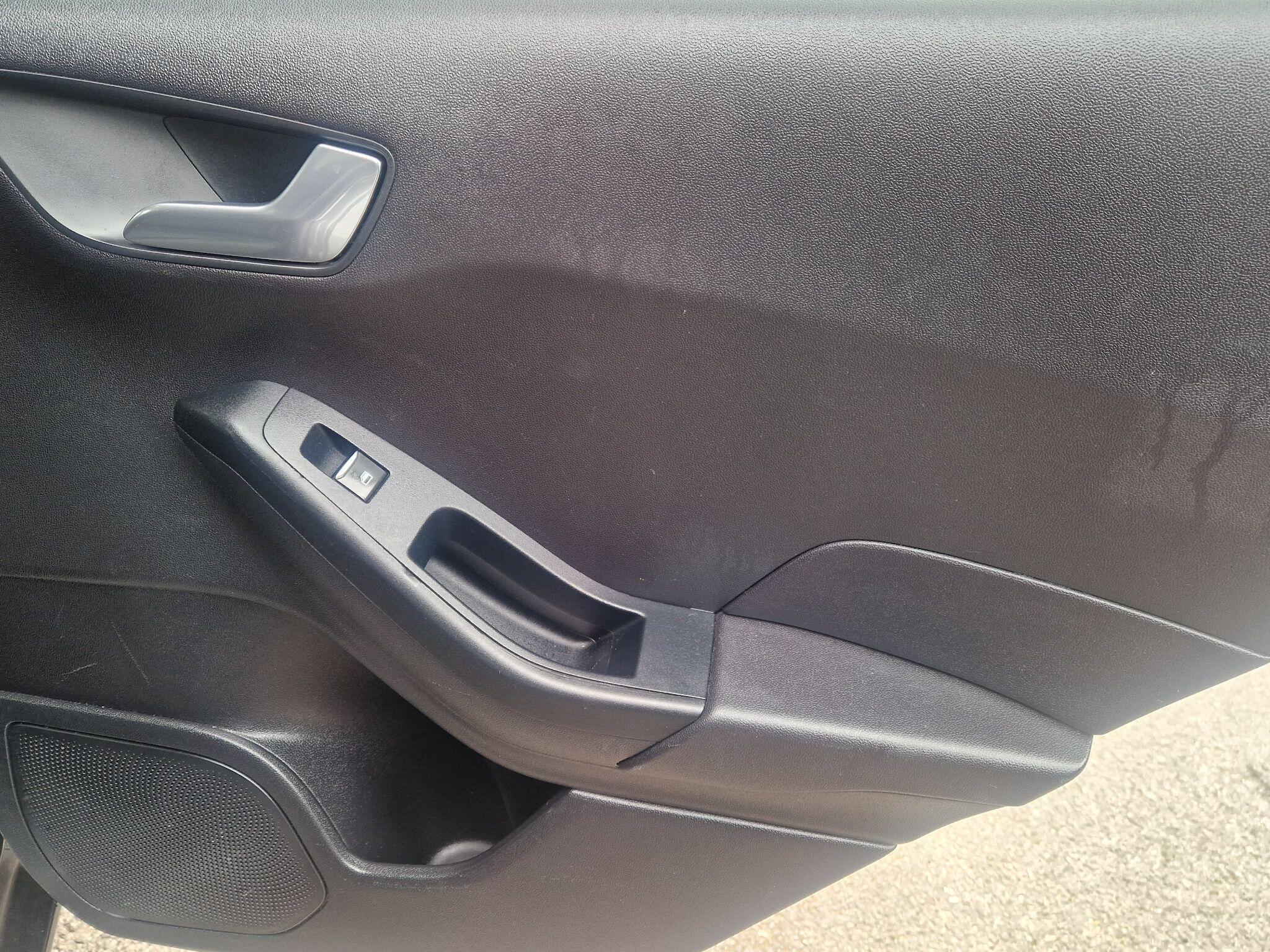 Ford Fiesta - Image 36