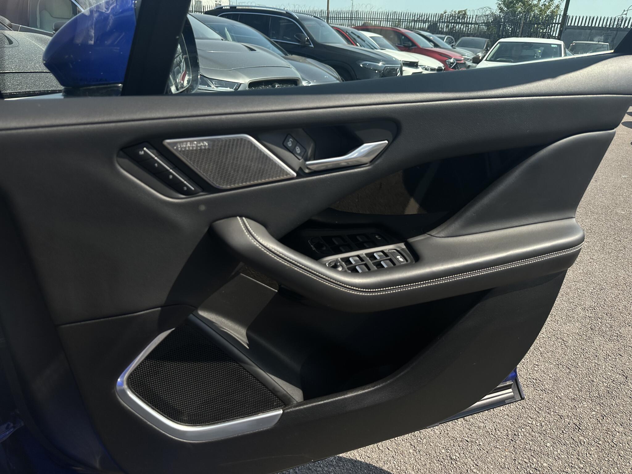Jaguar I-Pace - Image 6