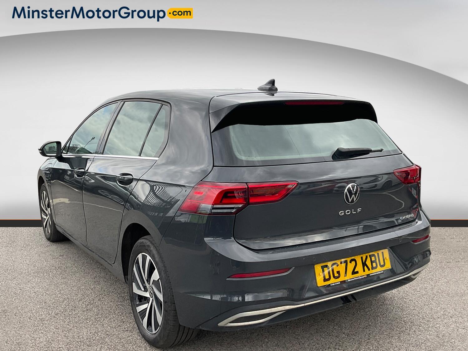 Volkswagen Golf - Image 4