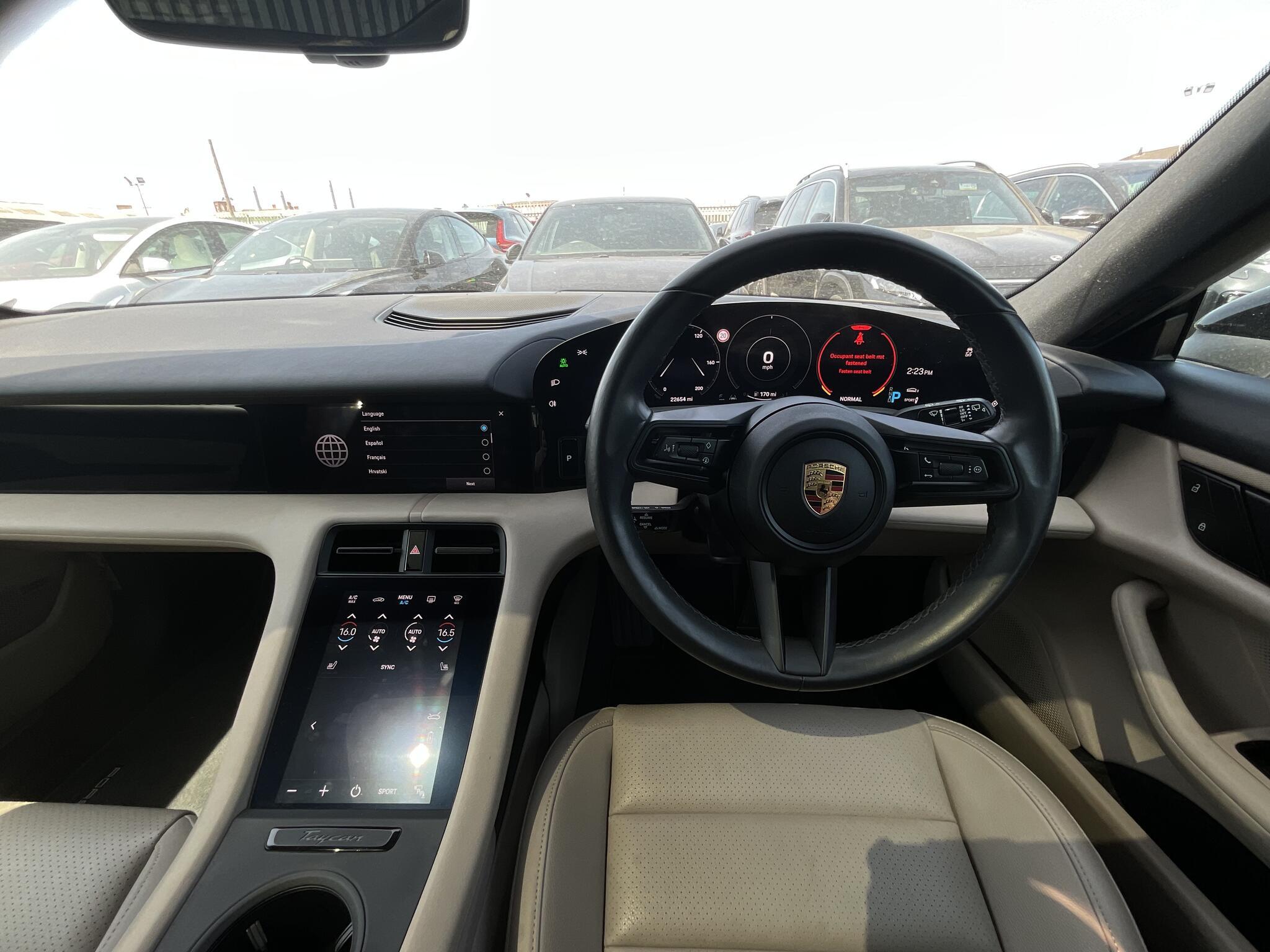 Porsche Taycan - Image 6