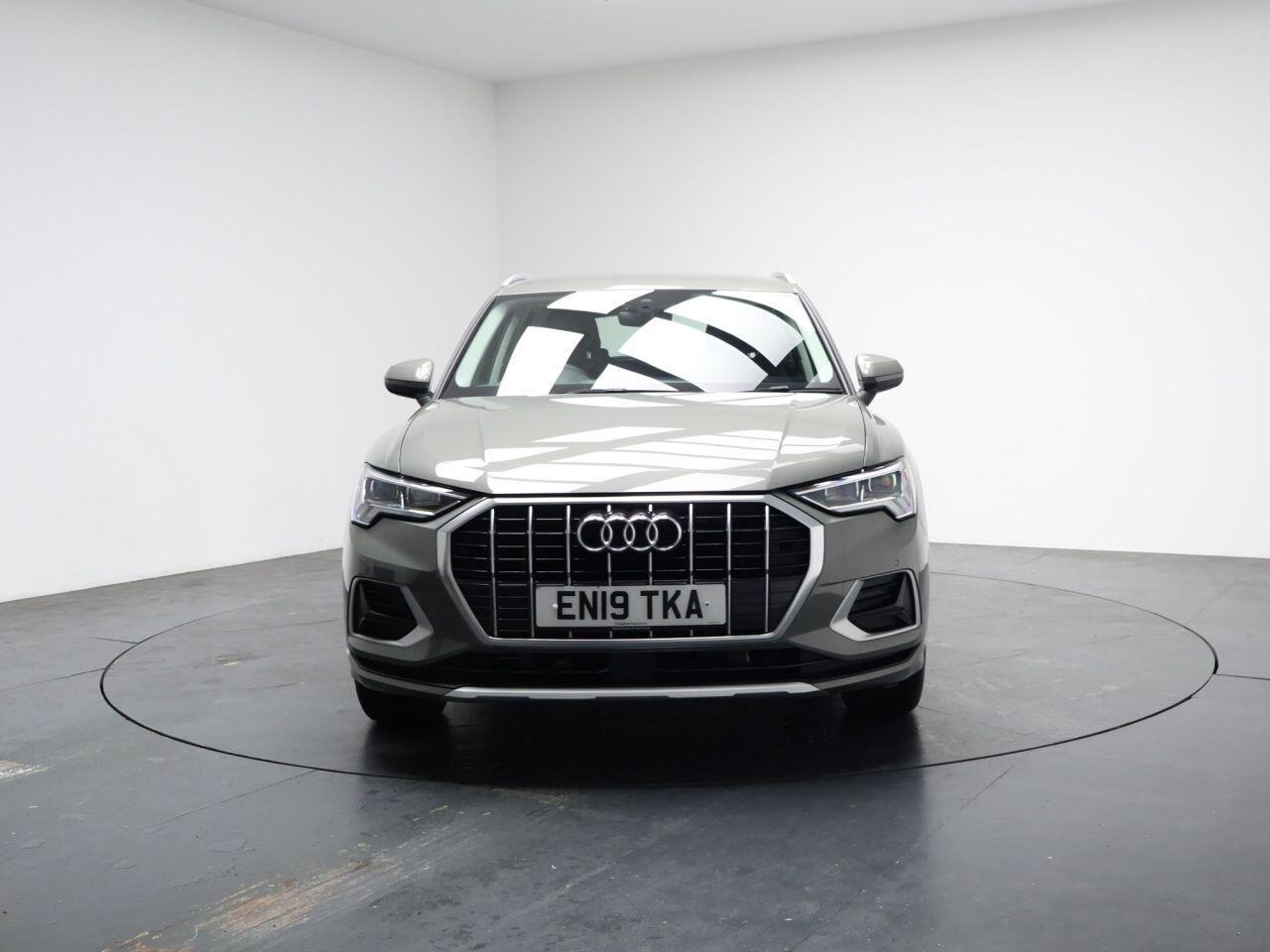 Audi Q3 - Image 5