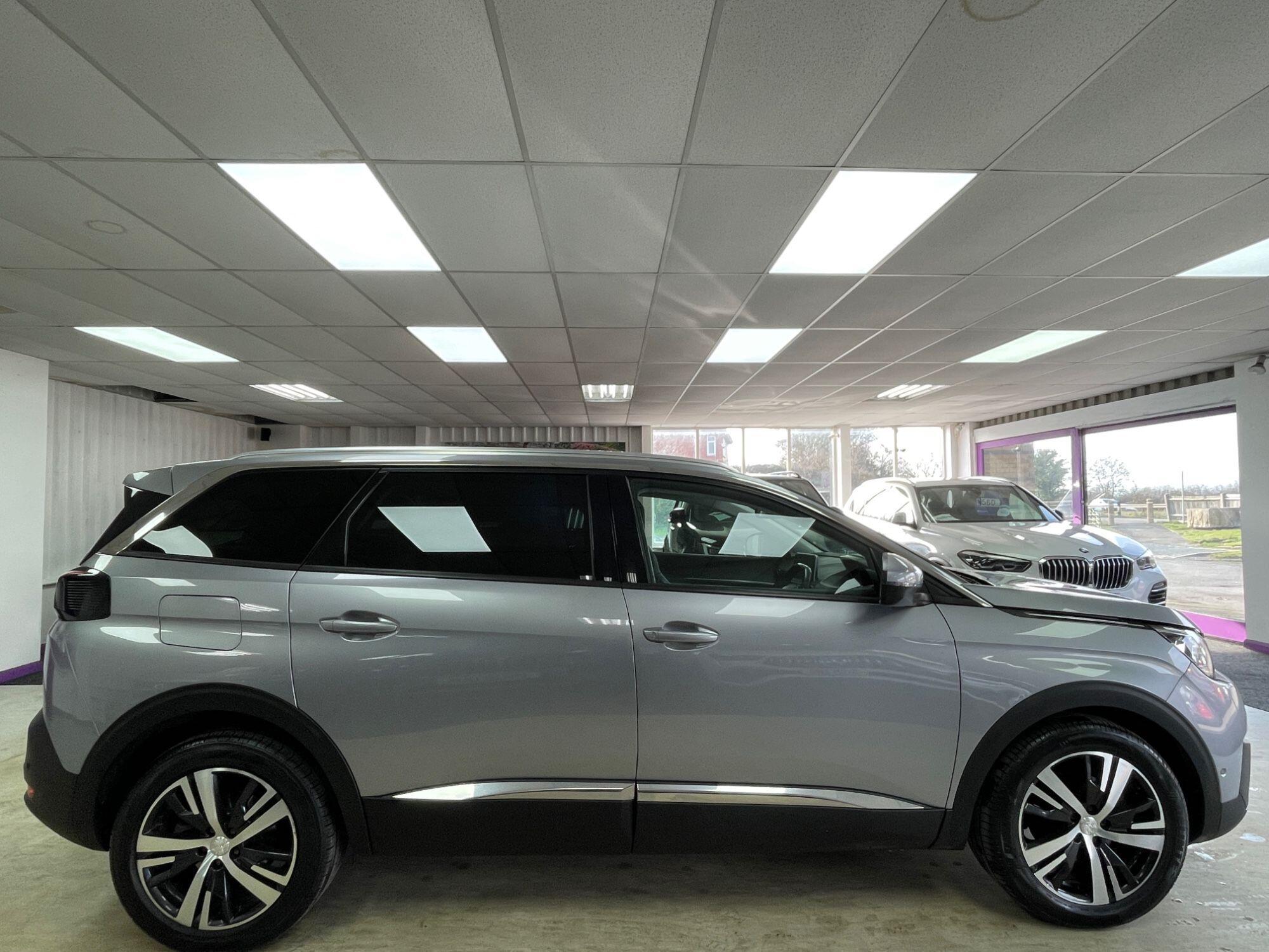 Peugeot 5008 - Image 11