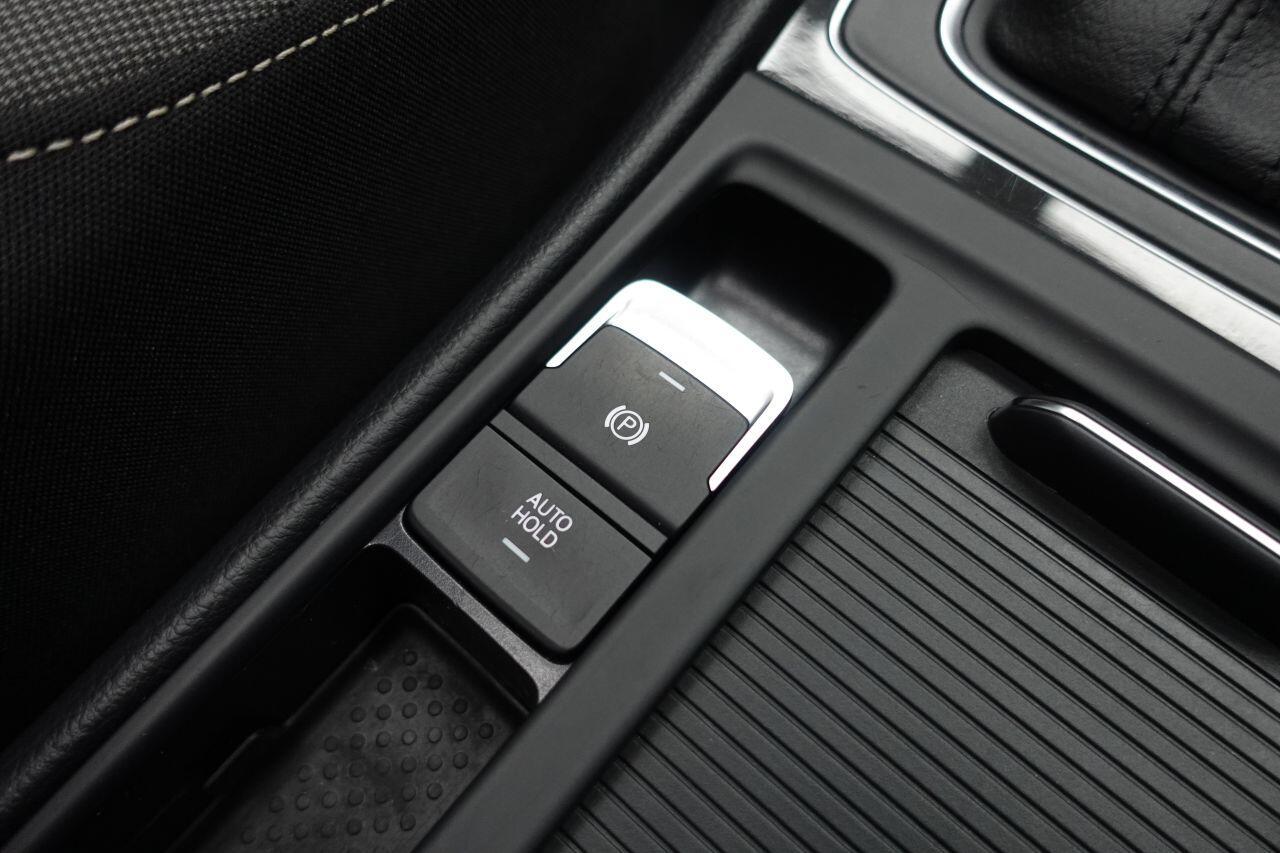 Volkswagen Golf - Image 47