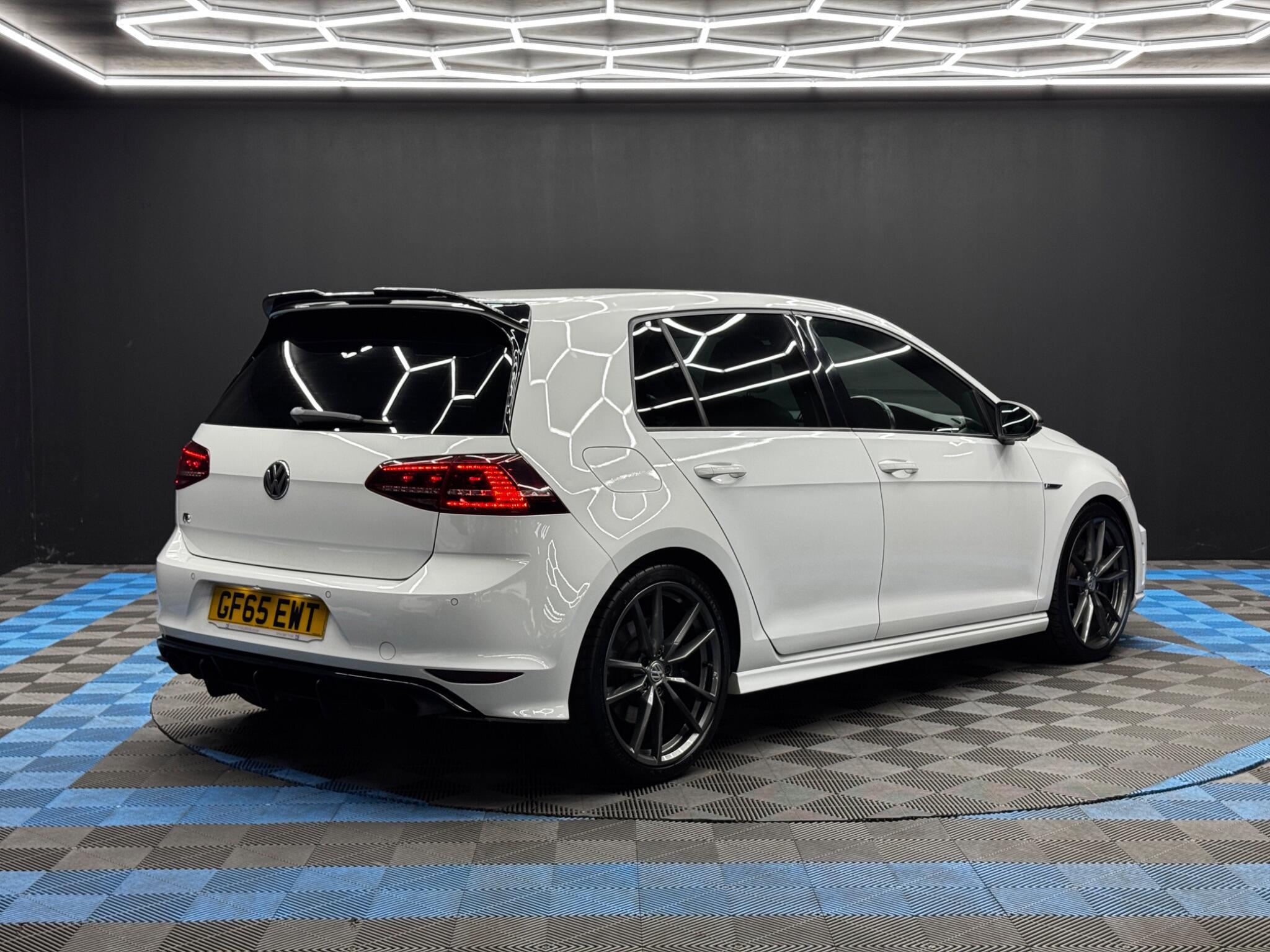 Volkswagen Golf - Image 5