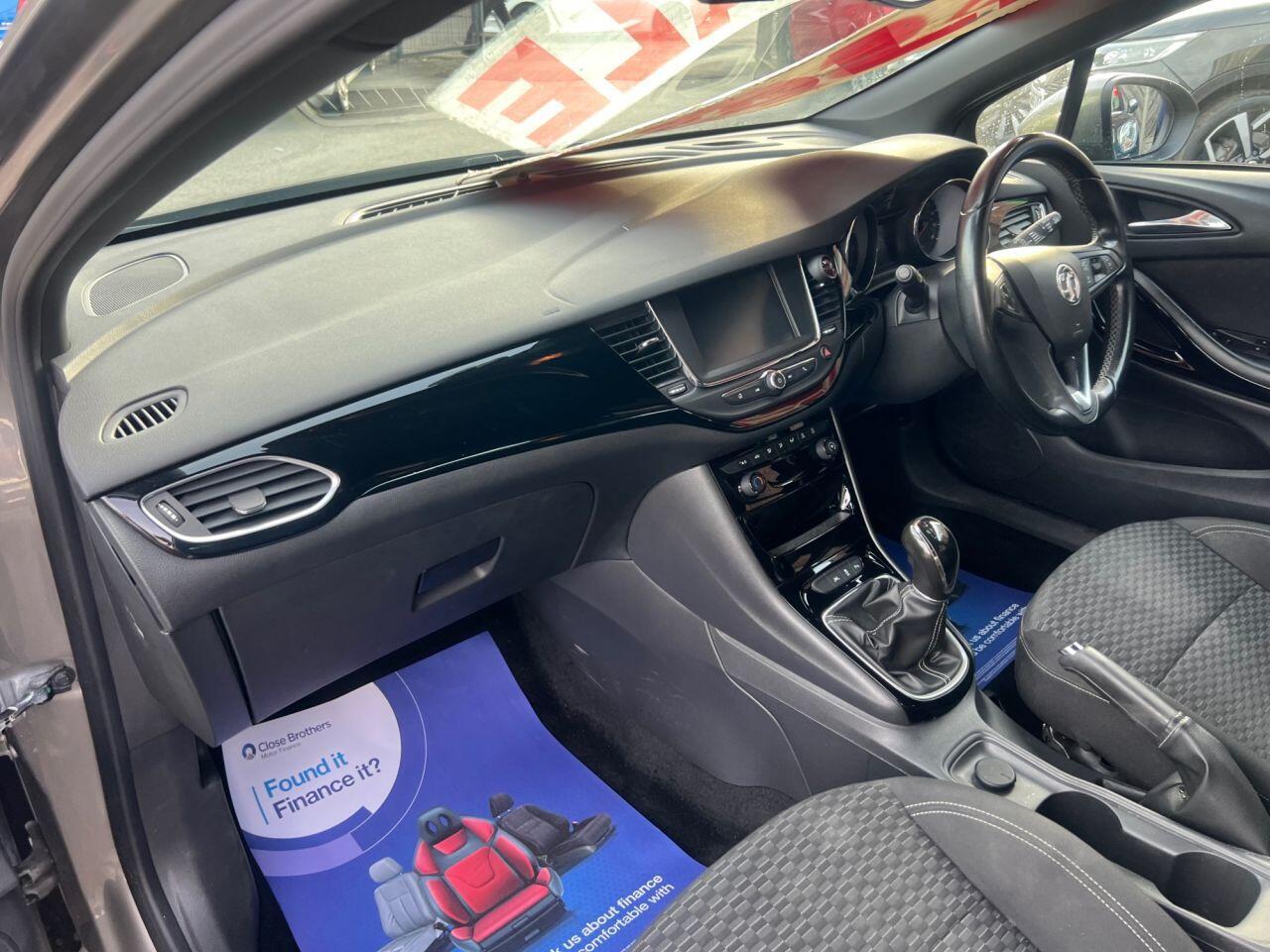 Vauxhall Astra - Image 15