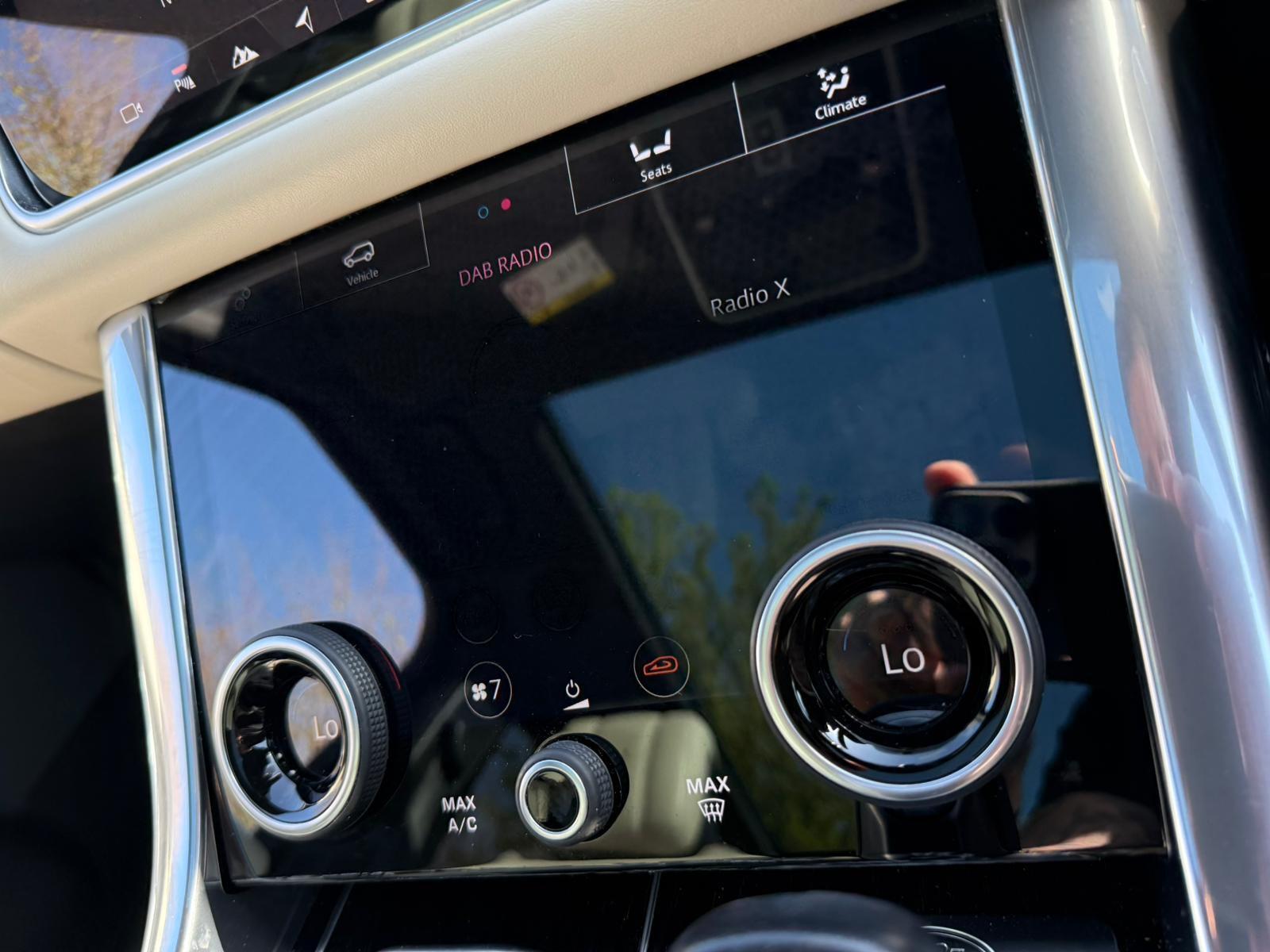 Land Rover RANGE ROVER SPORT - Image 32