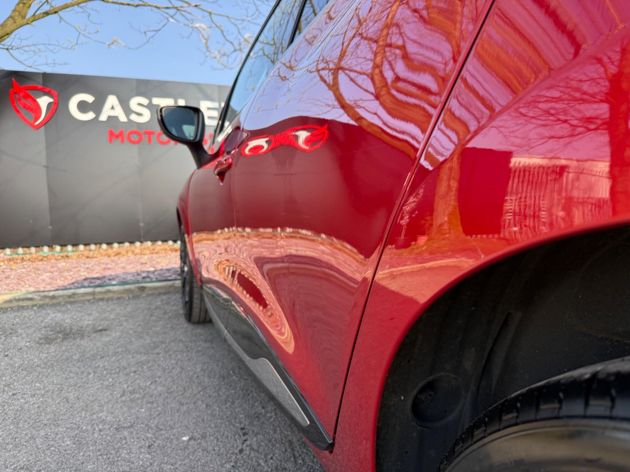 Renault Clio - Image 17