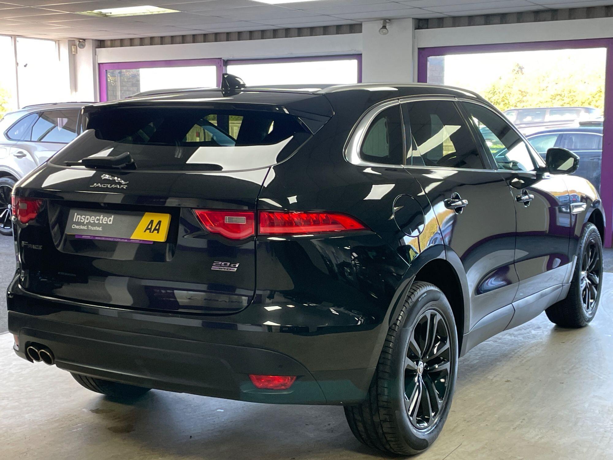 Jaguar F-Pace - Image 9