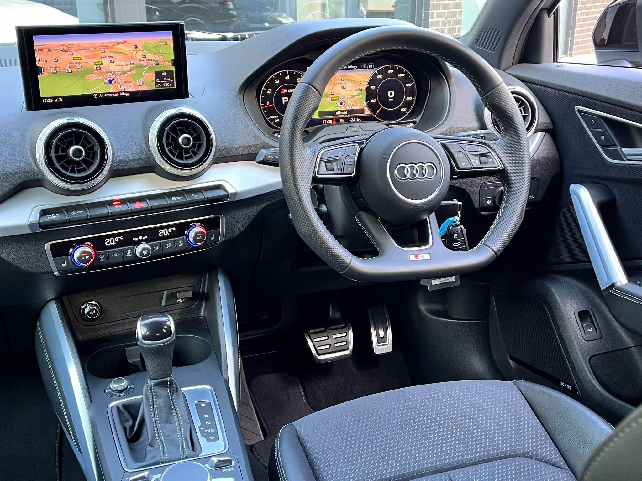 Audi SQ2 - Image 16