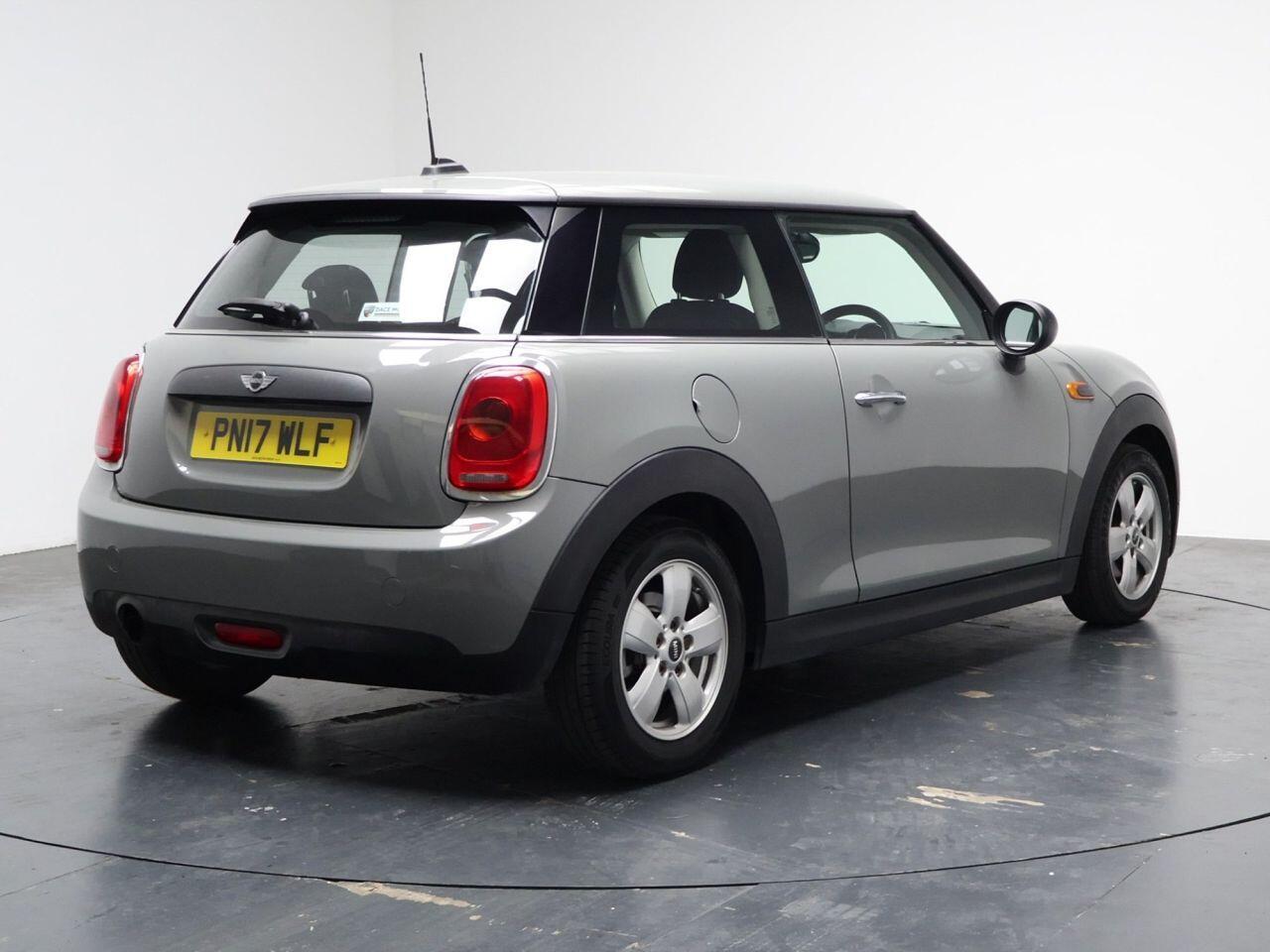 MINI Hatch - Image 12