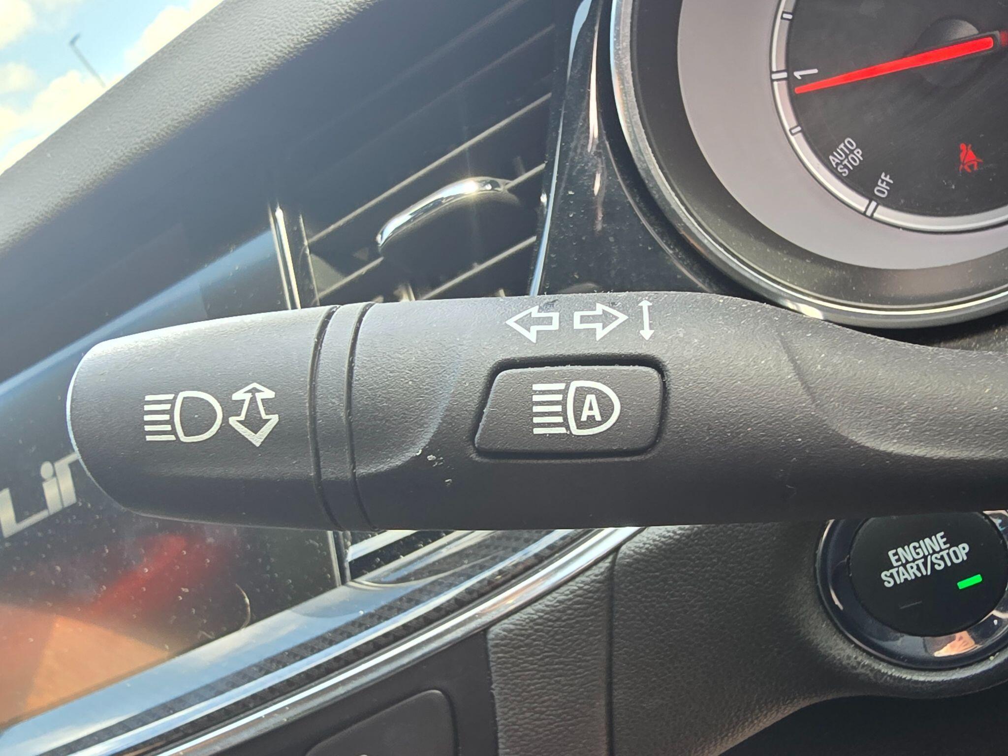 Vauxhall Insignia - Image 44