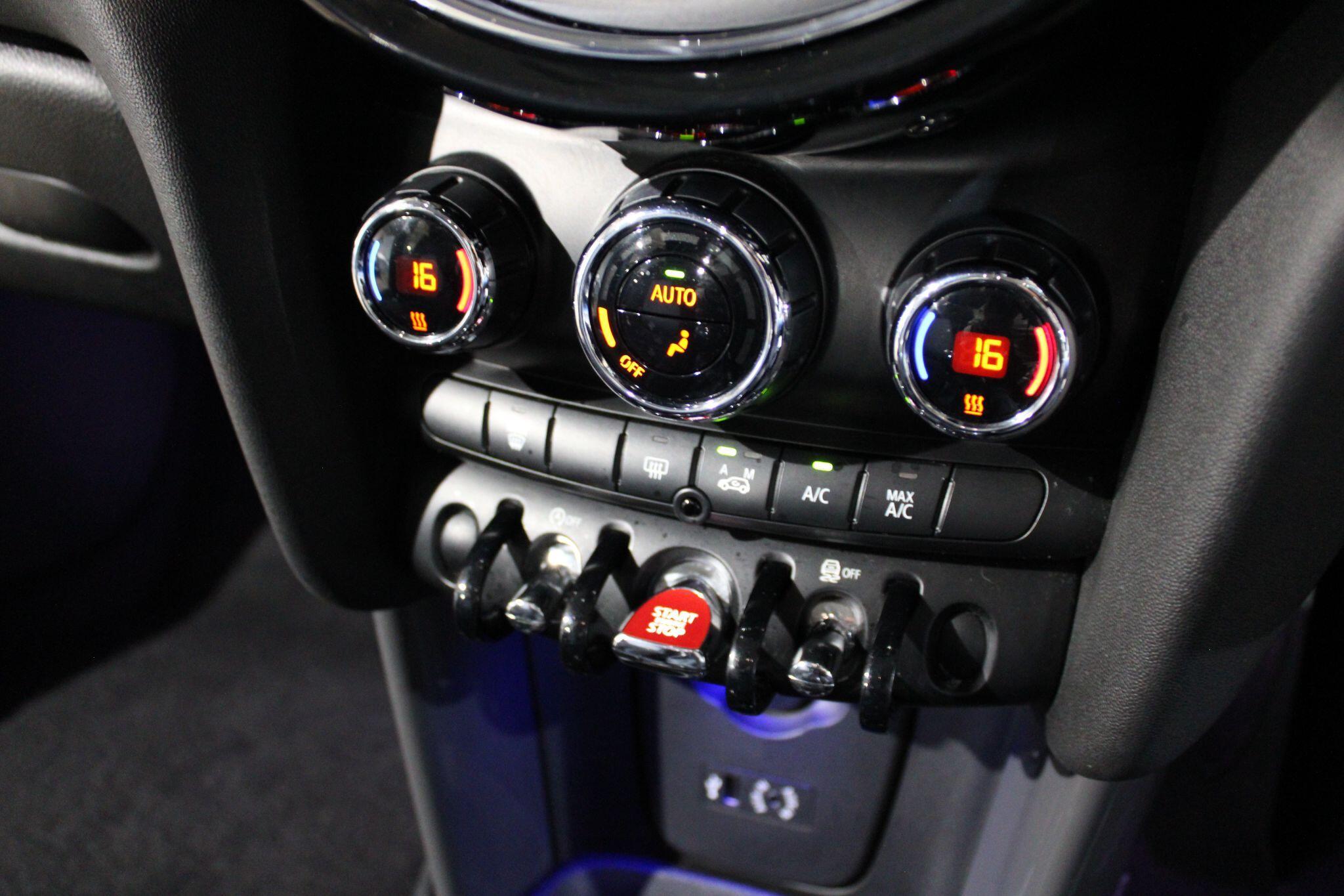 MINI Hatch - Image 10