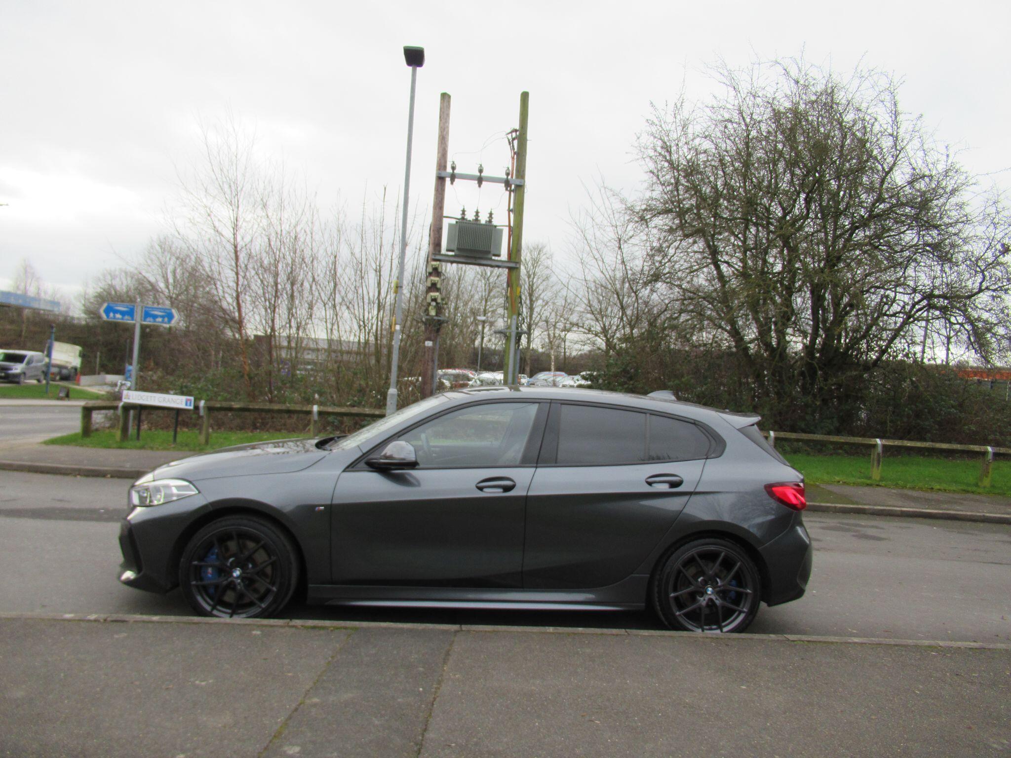 BMW 1 Series - Image 8