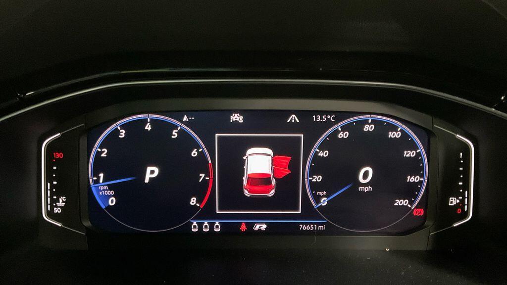 Volkswagen T-Roc - Image 8