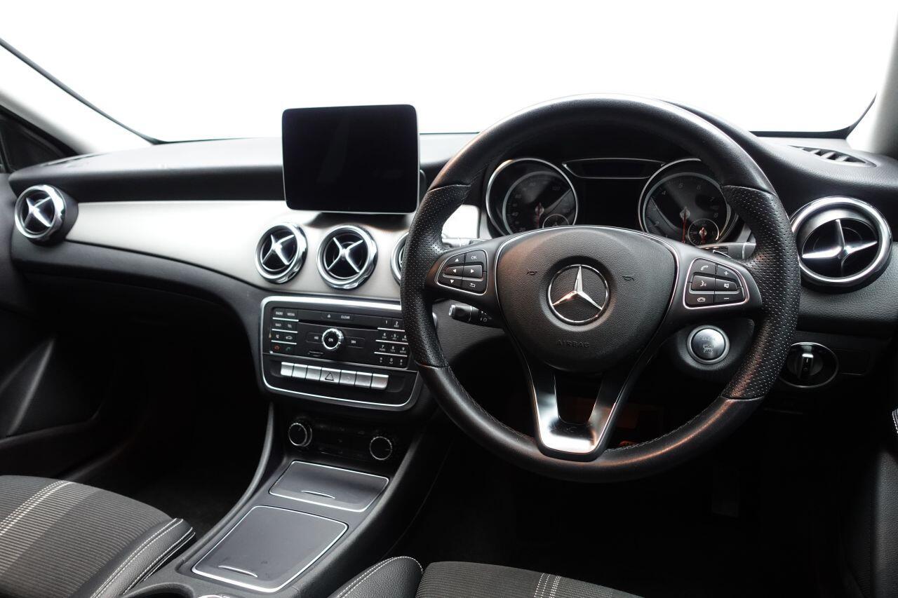Mercedes GLA - Image 15